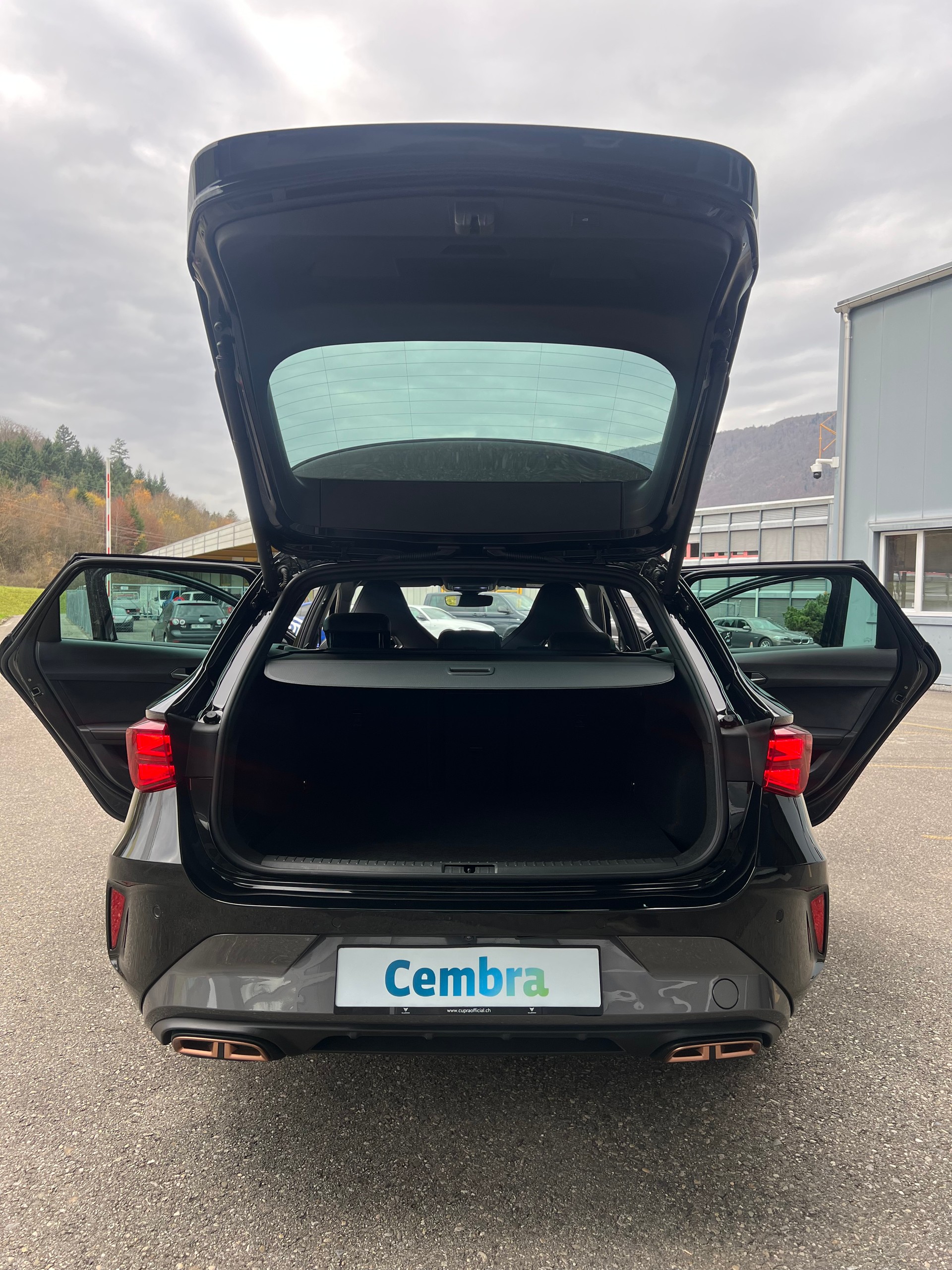 CUPRA LEON "272 PS" !! ST 1.5 E.-HYBRID pHEV. VZ-DSG. CH WAGEN !! AMAG VOLLGARANTIE. TOP AUSSTATTUNG.-image-24