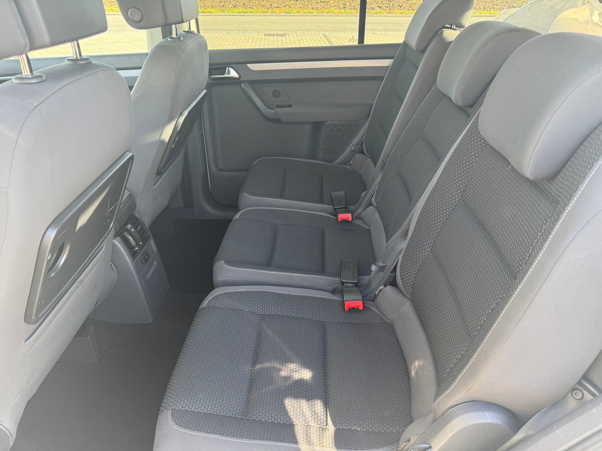 VW Touran 1.6 TDI Trendline DSG .7 Sitzplätze-image-10