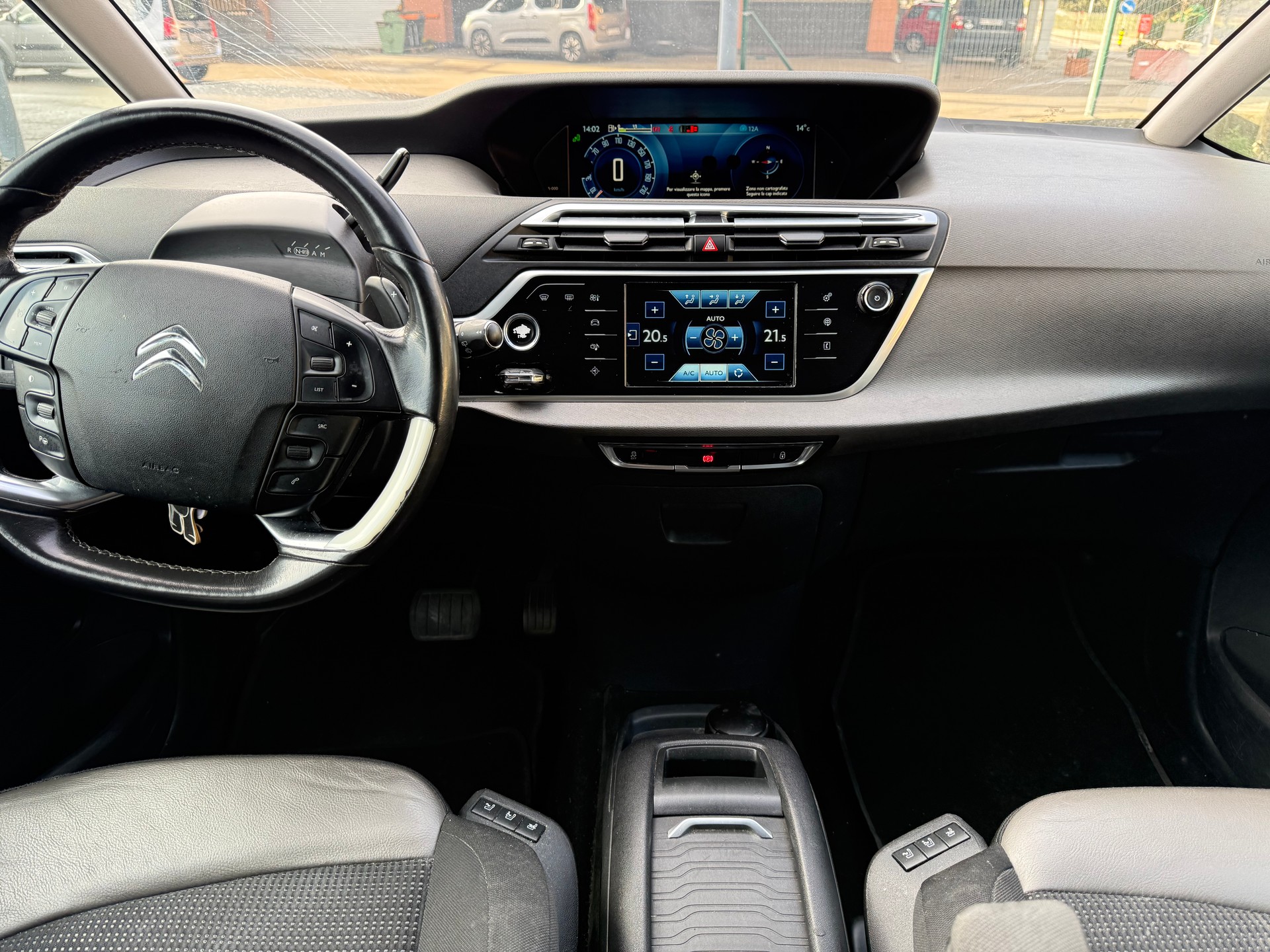 CITROEN Grand C4 Picasso 1.6 e-HDi Exclusive EGS6-image-7