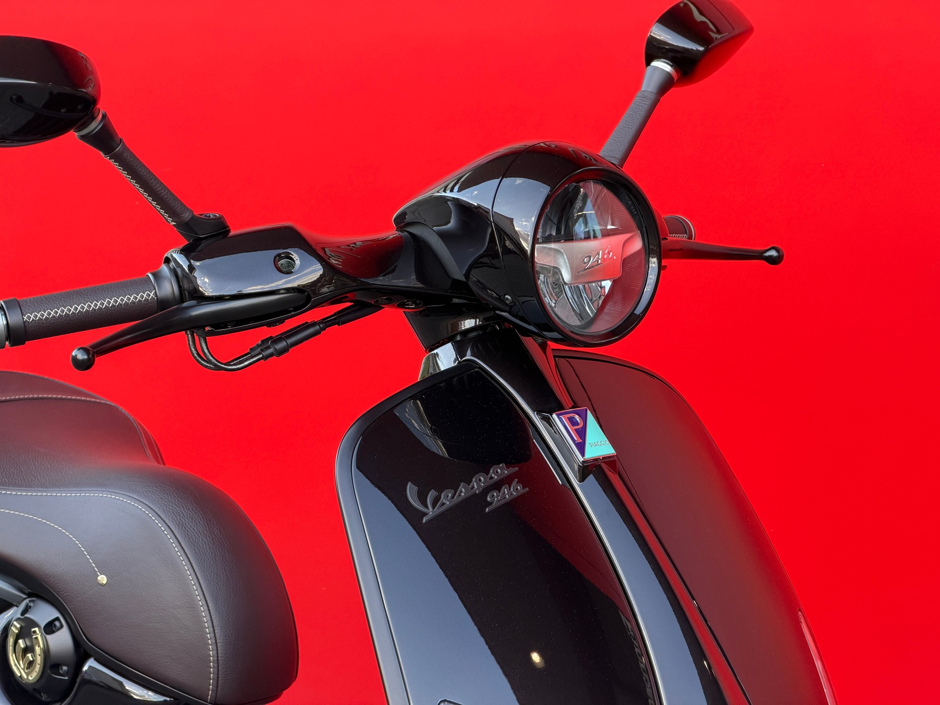 PIAGGIO Vespa 946 Horse-image-5