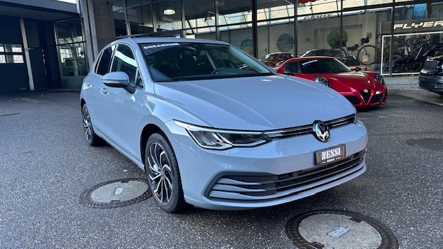 VW Golf 1.0 eTSI mHEV ACTLife DSG-image-2