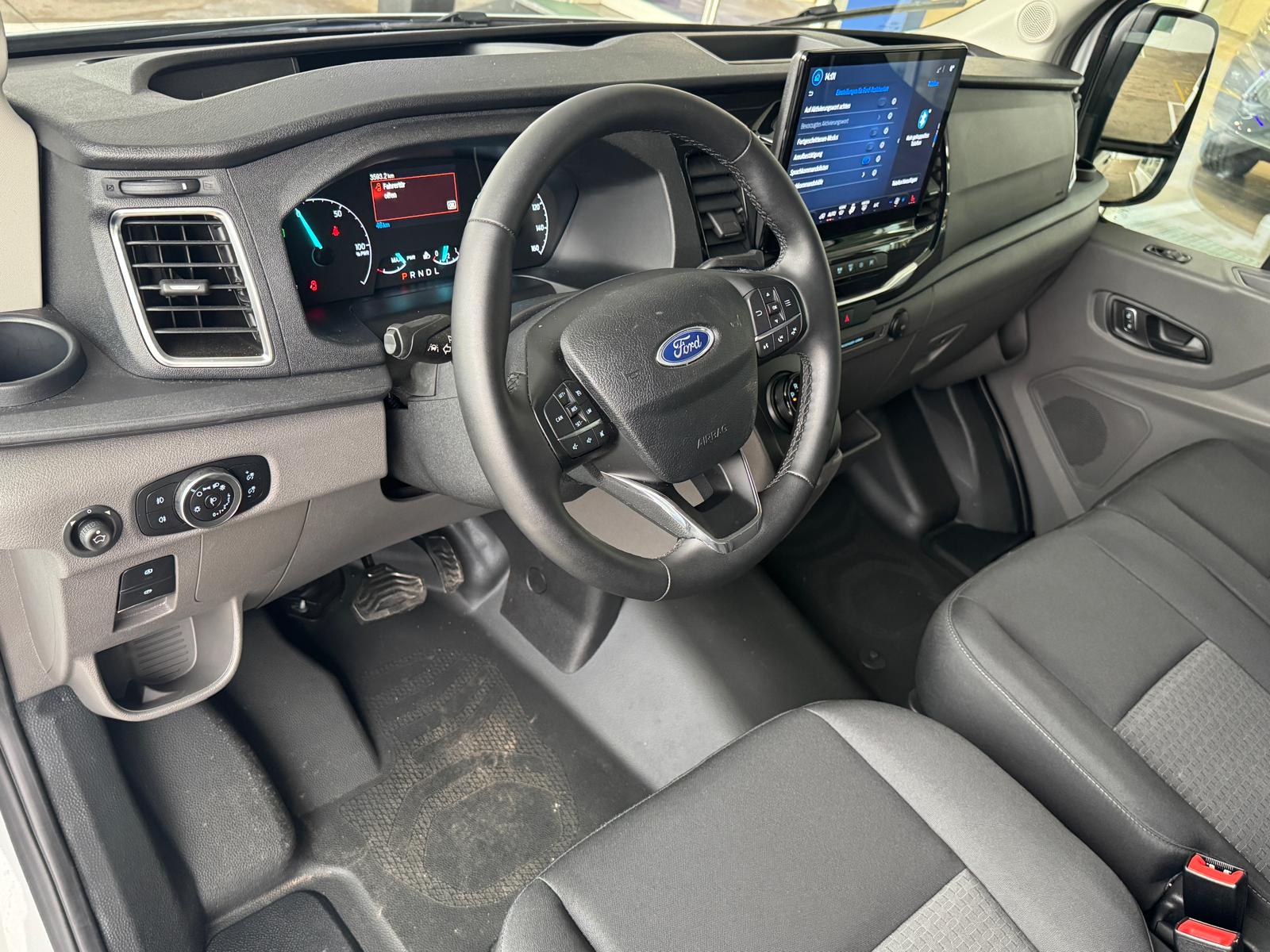 FORD E-Transit Van 350 L2H2 68kWh Trend-image-10