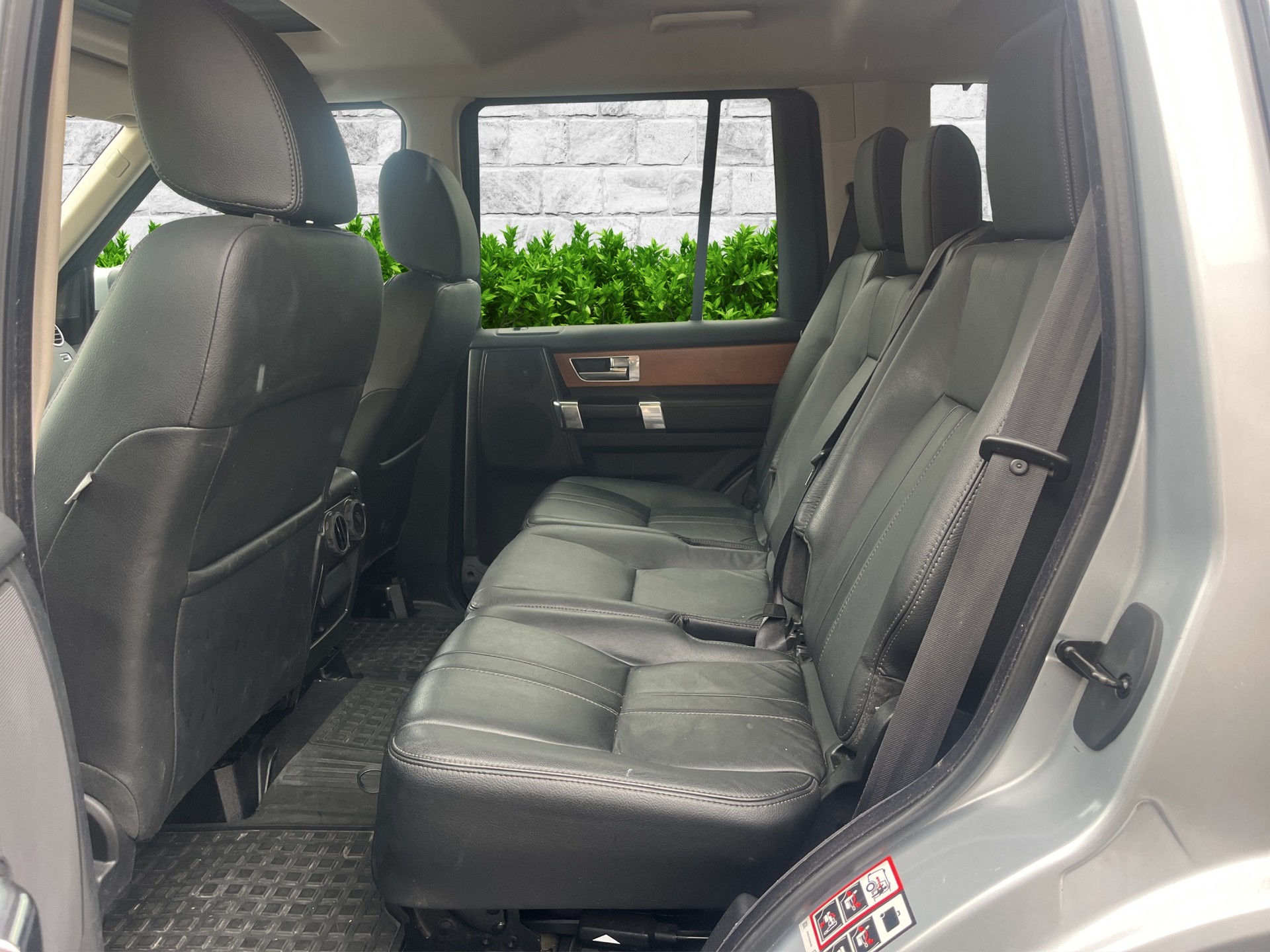 LAND ROVER Discovery 3.0 SDV6 HSE Automatic 7 PLACES-image-11