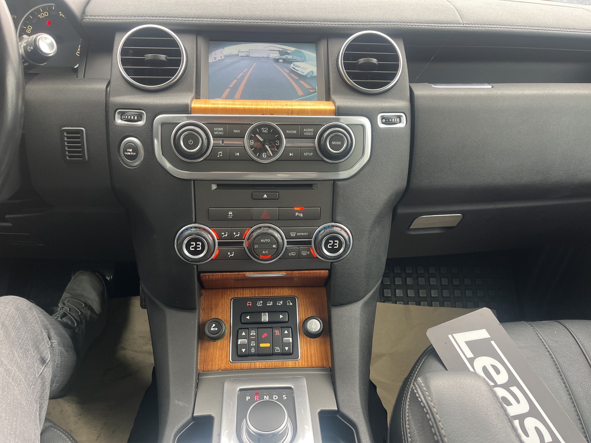 LAND ROVER Discovery 3.0 SDV6 HSE Automatic 7 PLACES-image-9