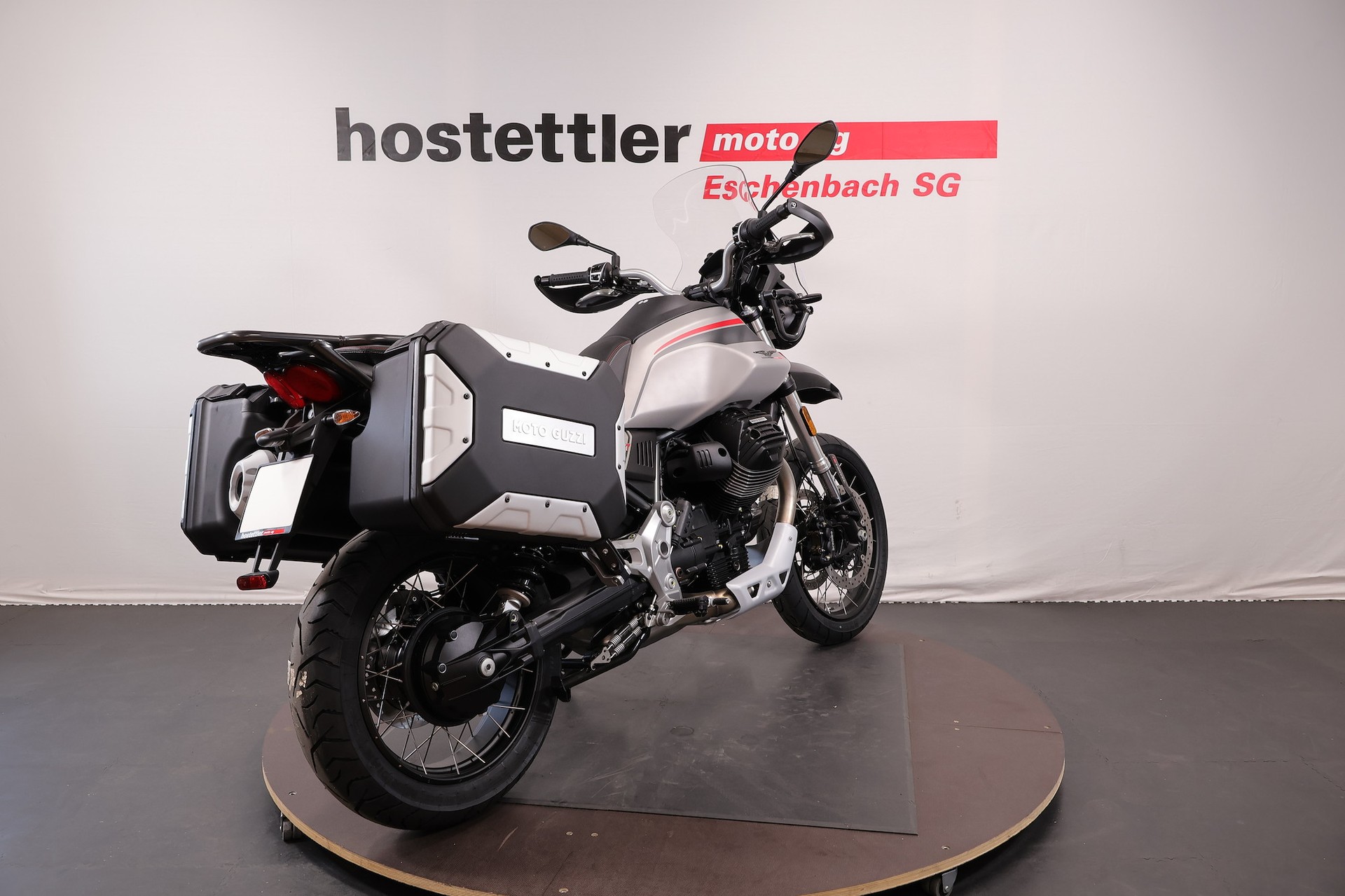 MOTO GUZZI V85 TT-image-3