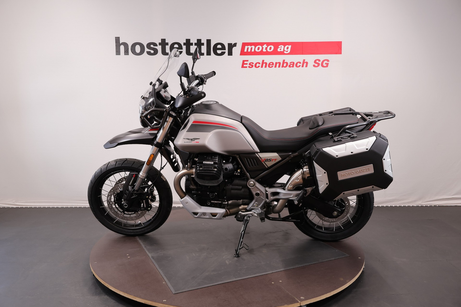 MOTO GUZZI V85 TT-image-4