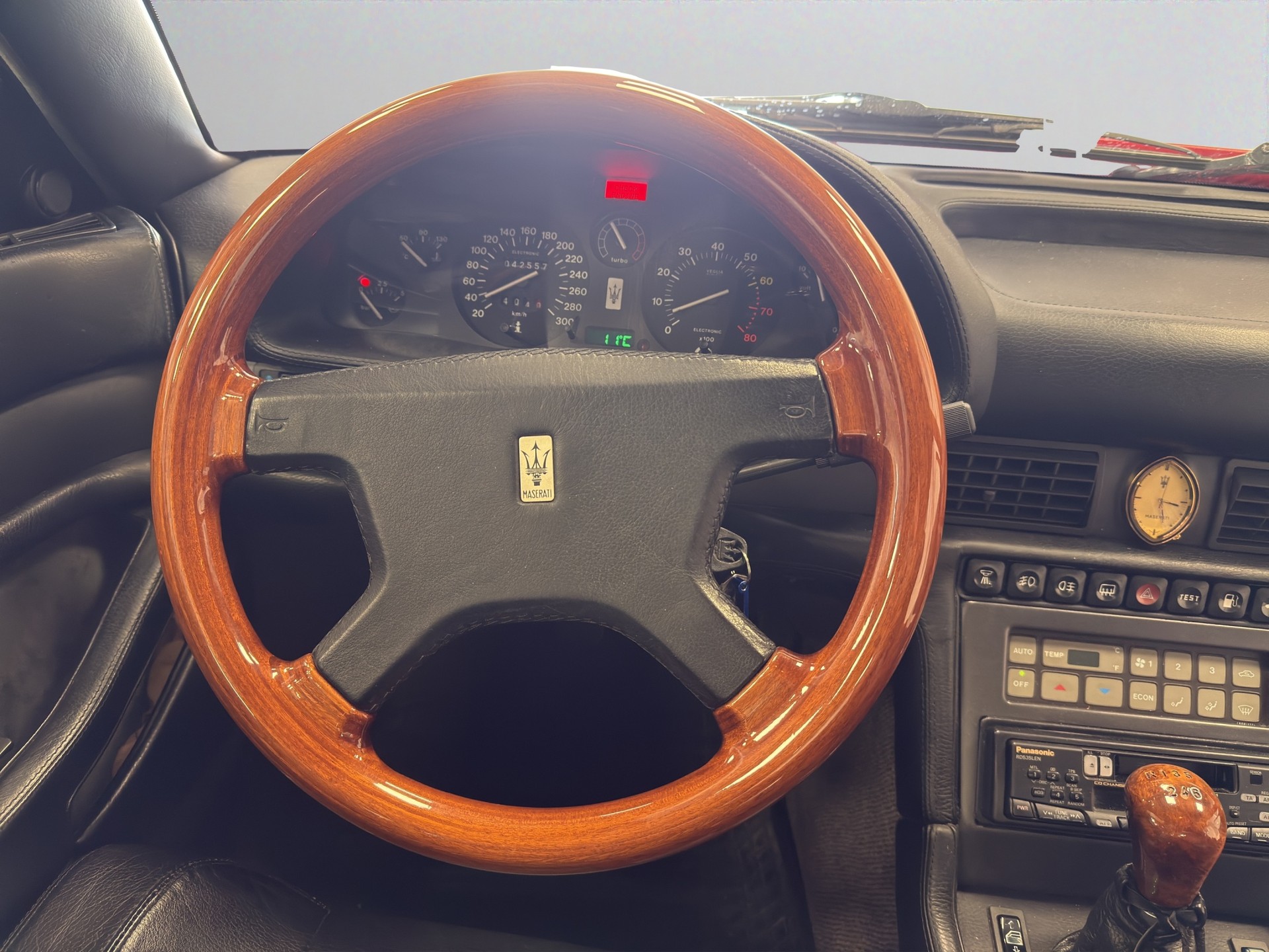MASERATI Shamal-image-11
