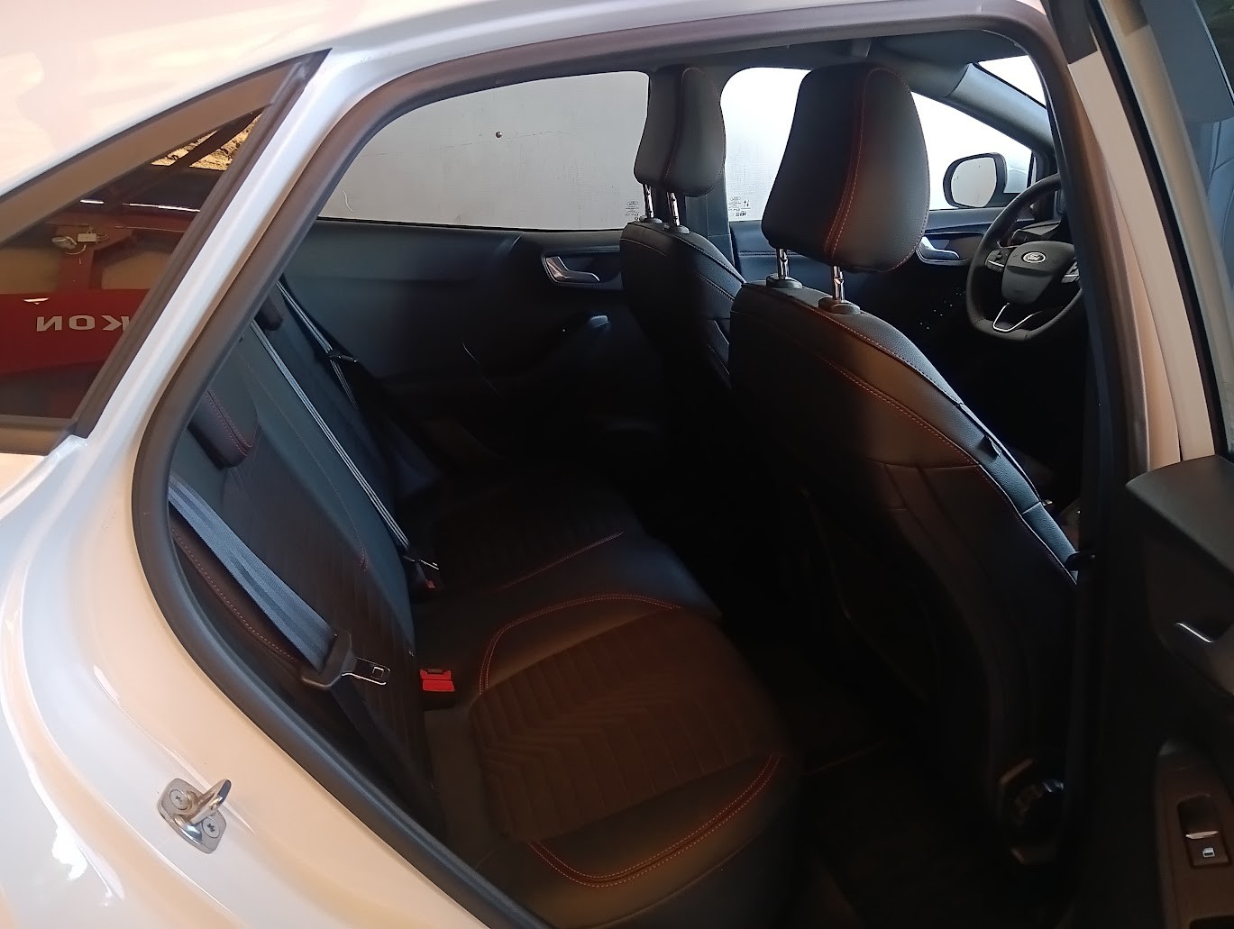 FORD Puma 1.0 MHEV ST-Line X Automat-image-8
