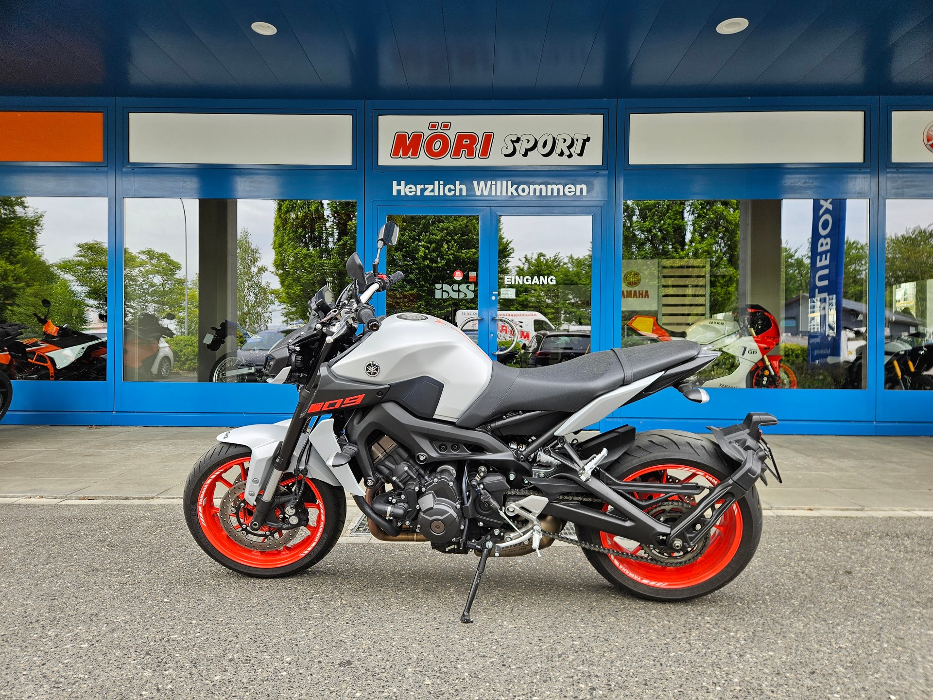YAMAHA MT-09 ABS-image-3