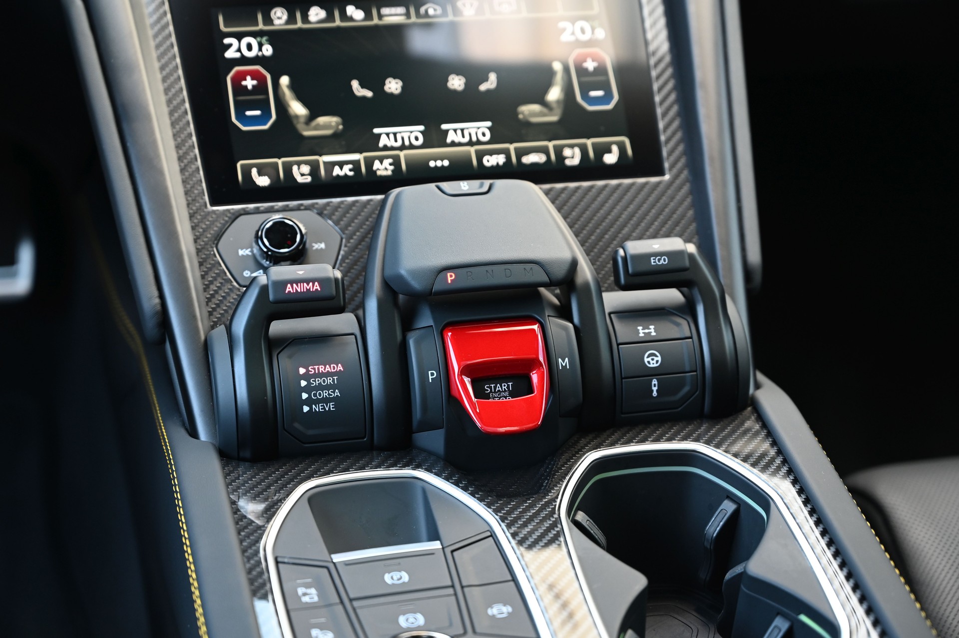 LAMBORGHINI Urus S E-Gear-image-16