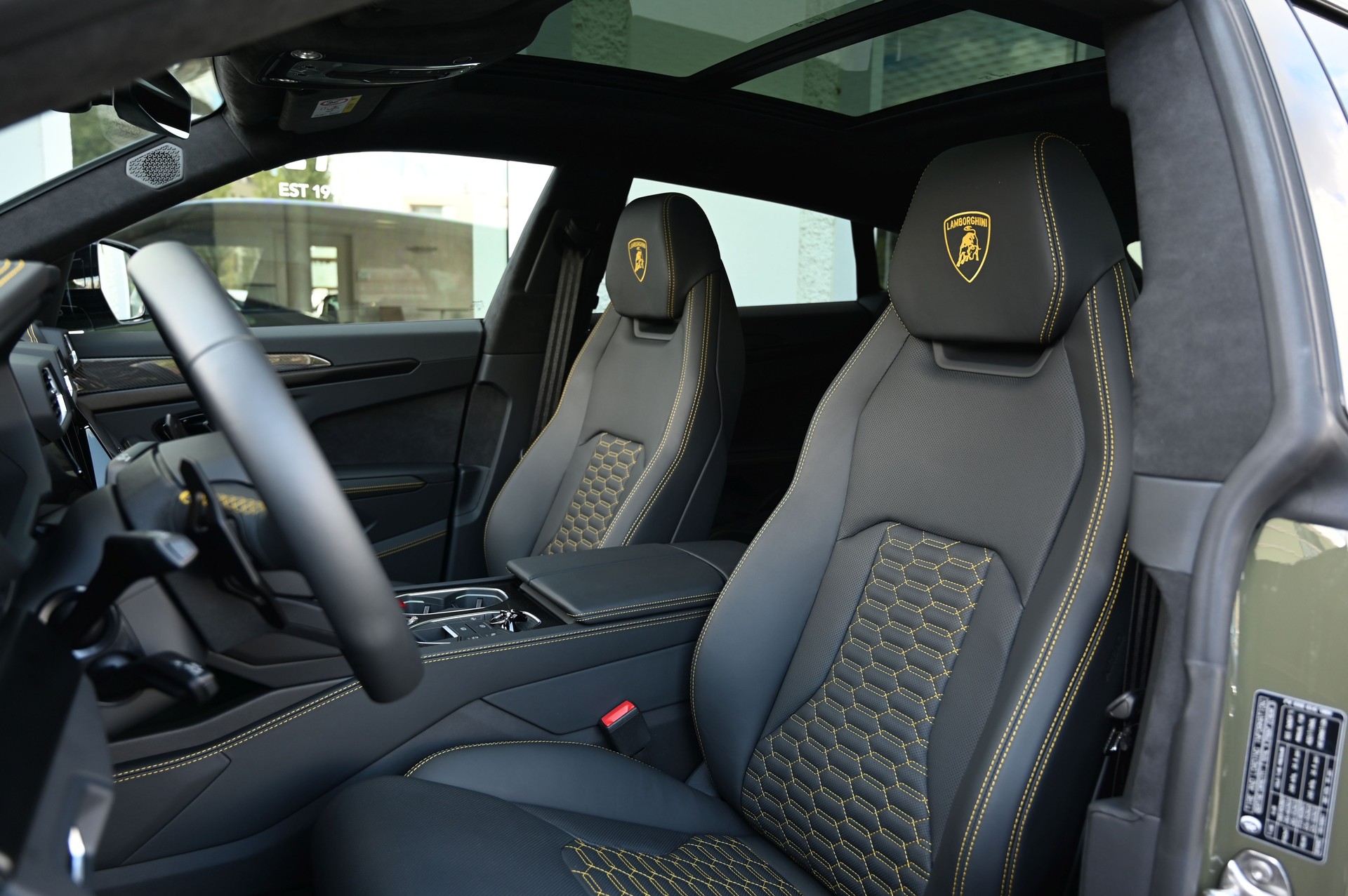 LAMBORGHINI Urus S E-Gear-image-10