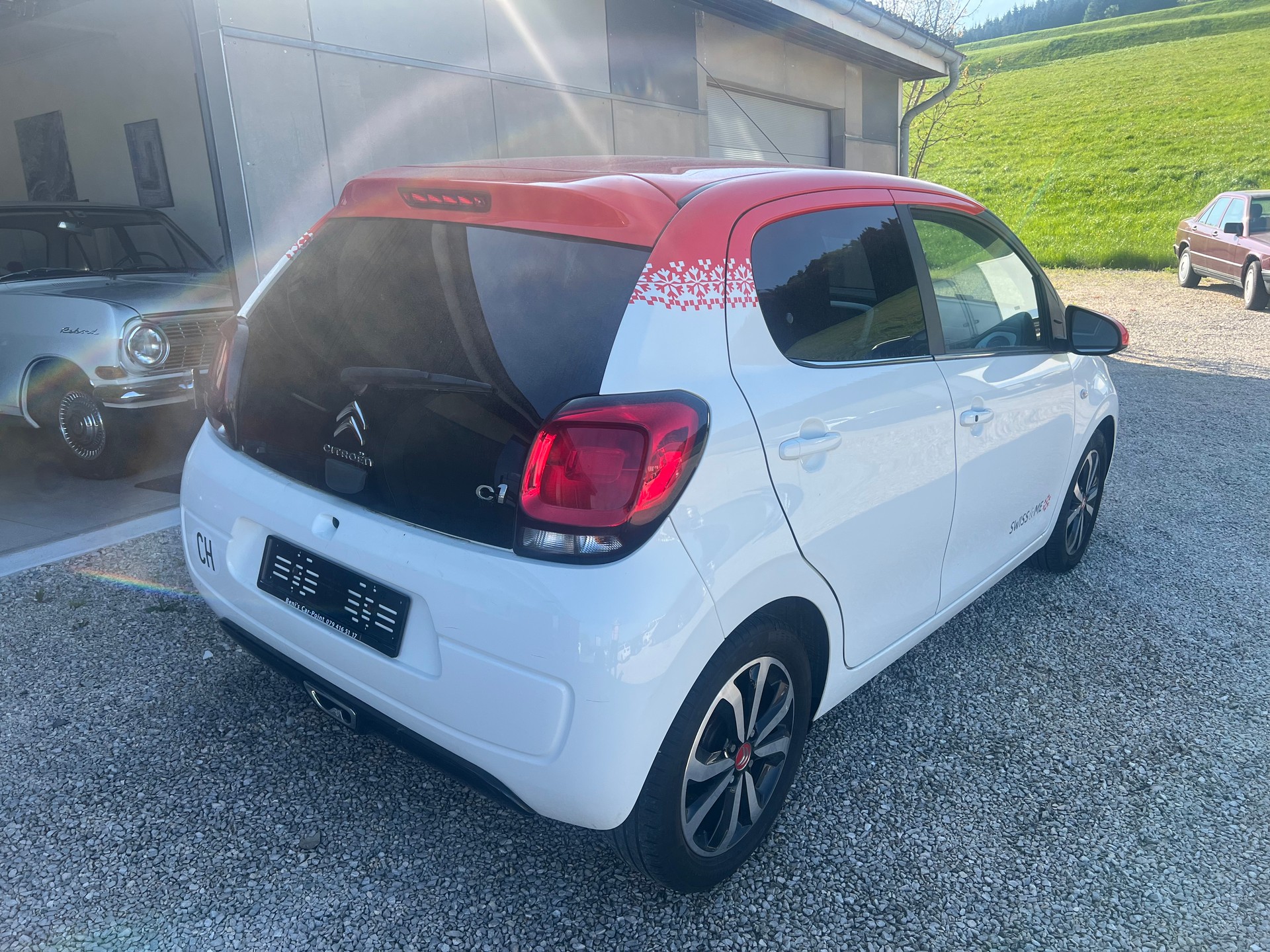 CITROEN C1 1.2 VTi Swiss&Me-image-2