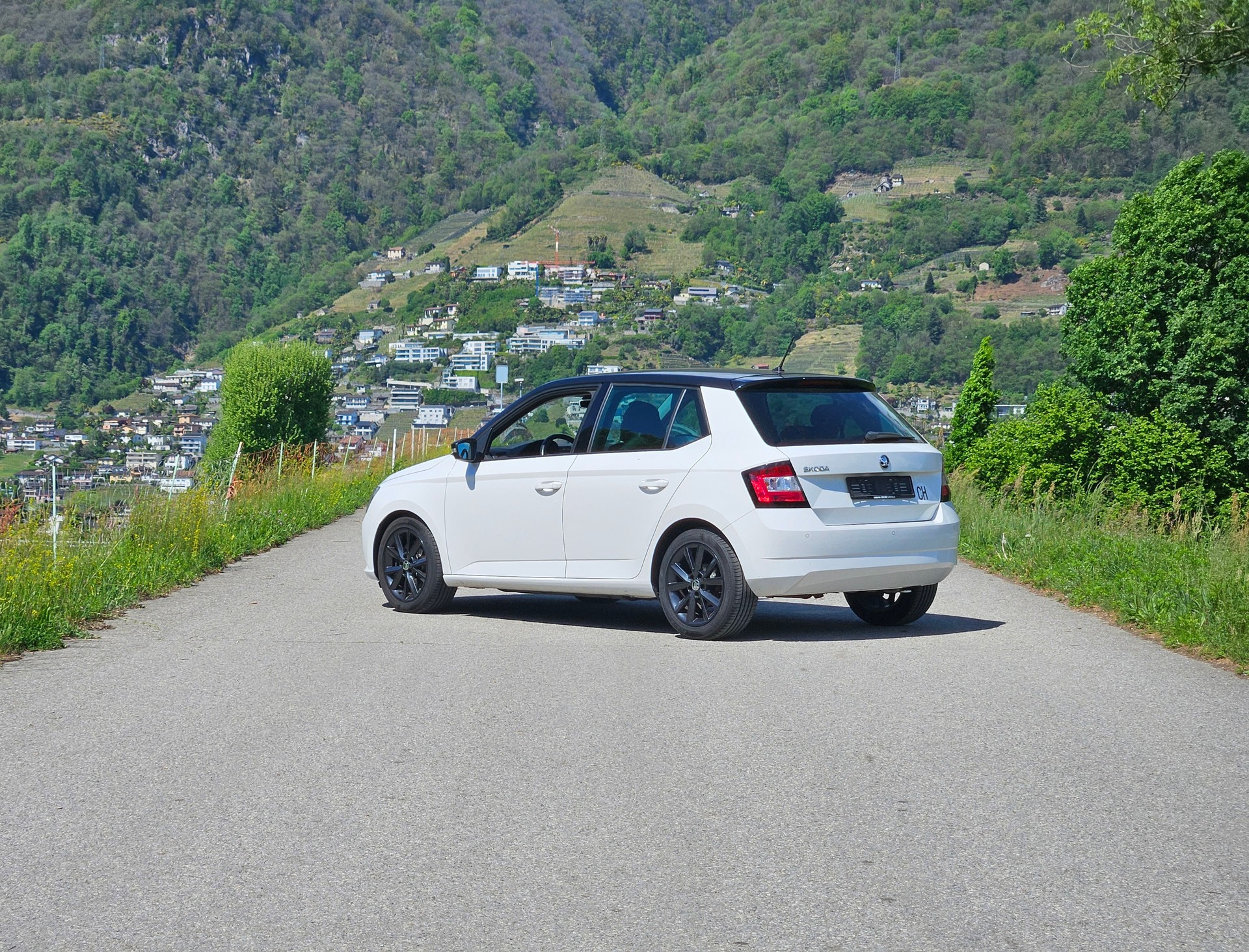 SKODA Fabia 1.2 TSI Style-image-6