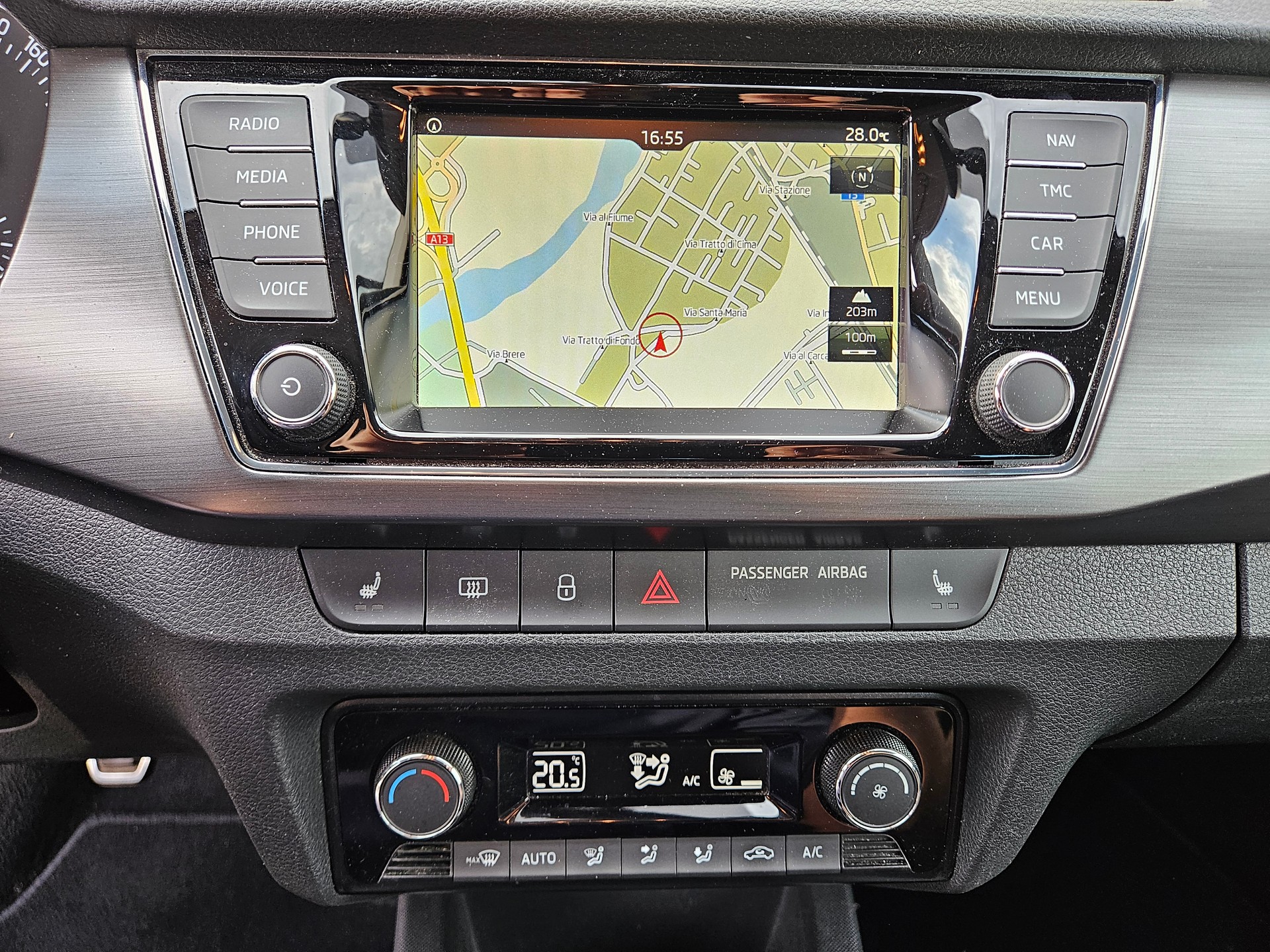 SKODA Fabia 1.2 TSI Style-image-10