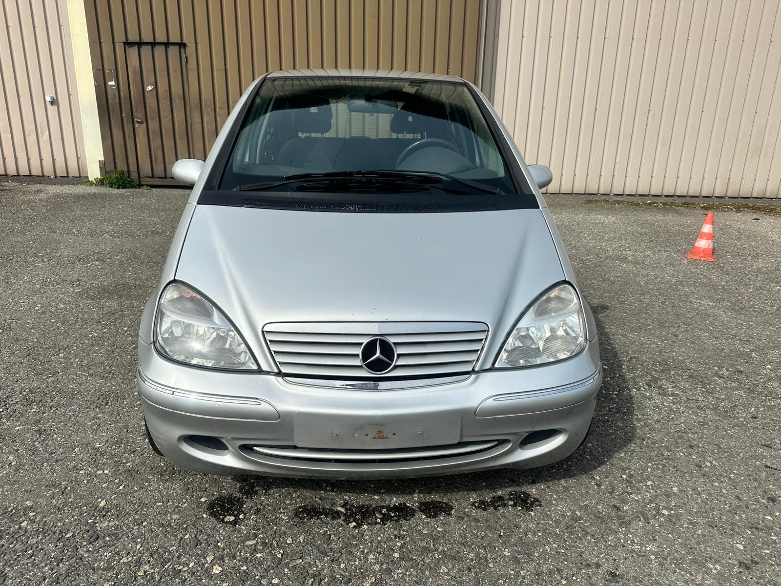 MERCEDES-BENZ A 170 CDI Elégance-image-1