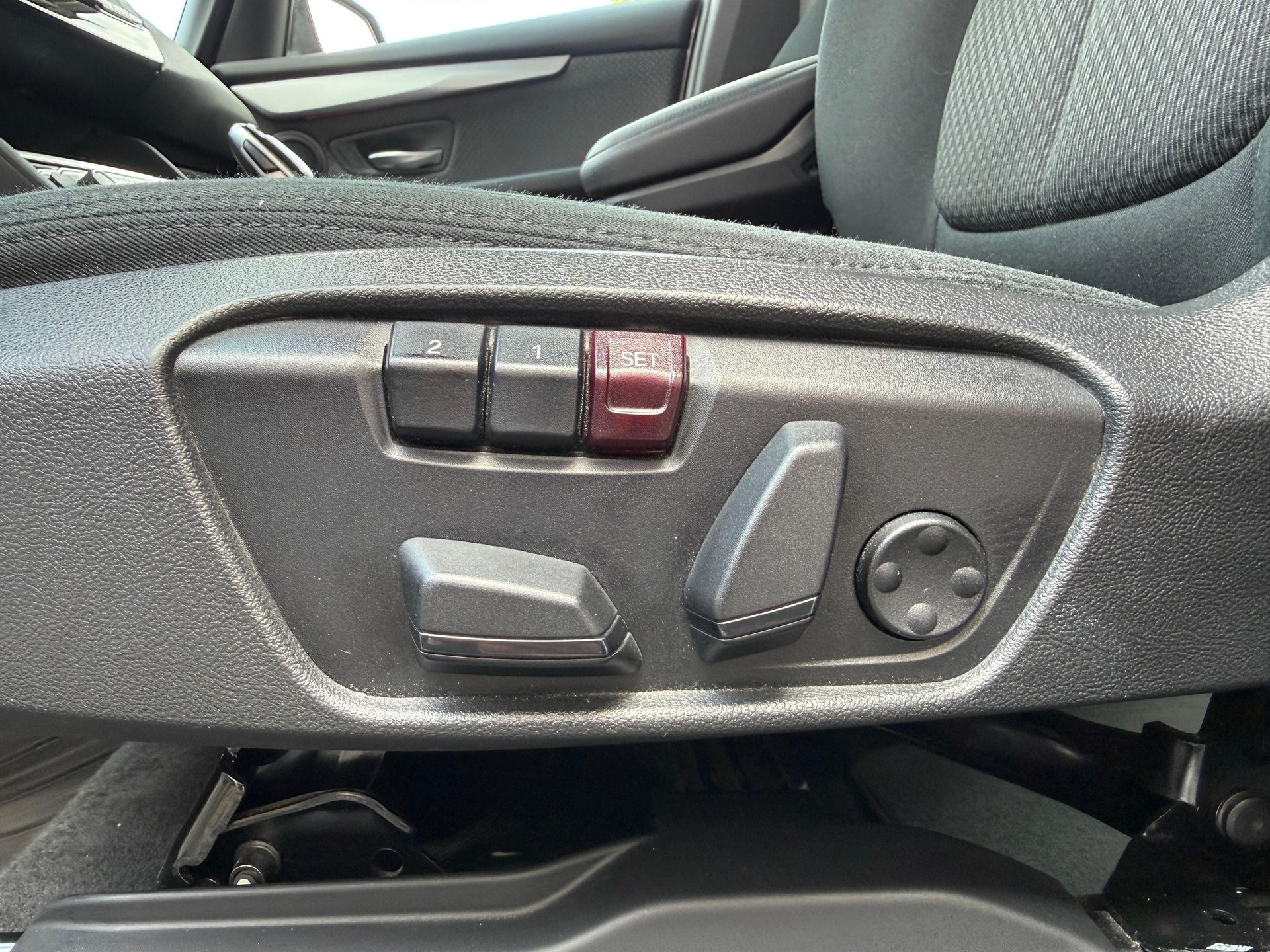 BMW 216d Gran Tourer DKG-image-20