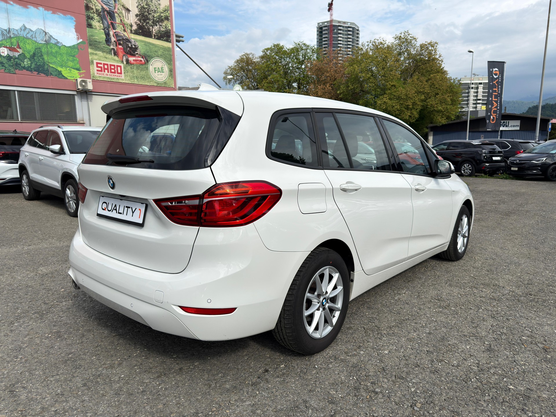 BMW 216d Gran Tourer DKG-image-5