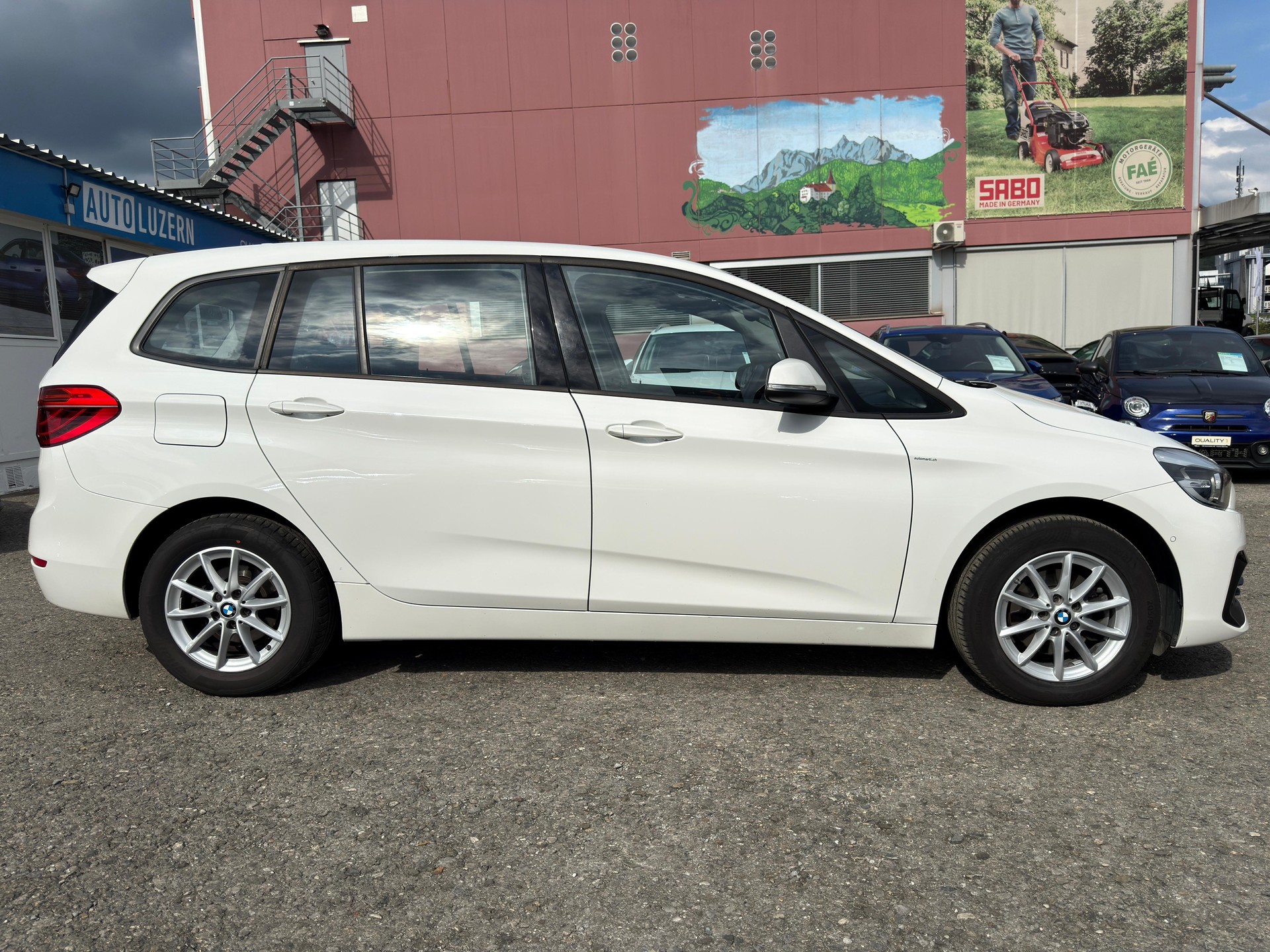 BMW 216d Gran Tourer DKG-image-7