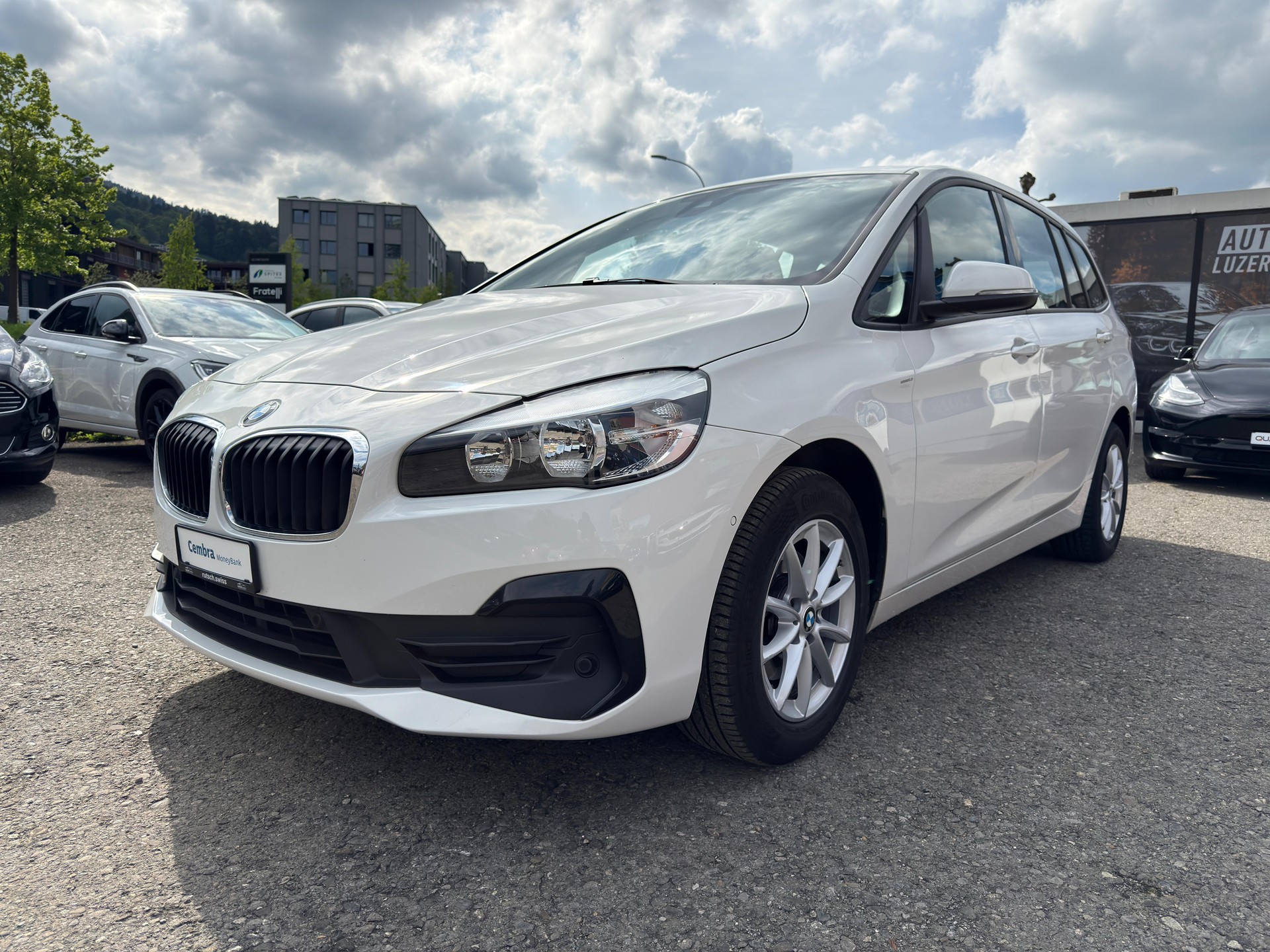 BMW 216d Gran Tourer DKG-image-8