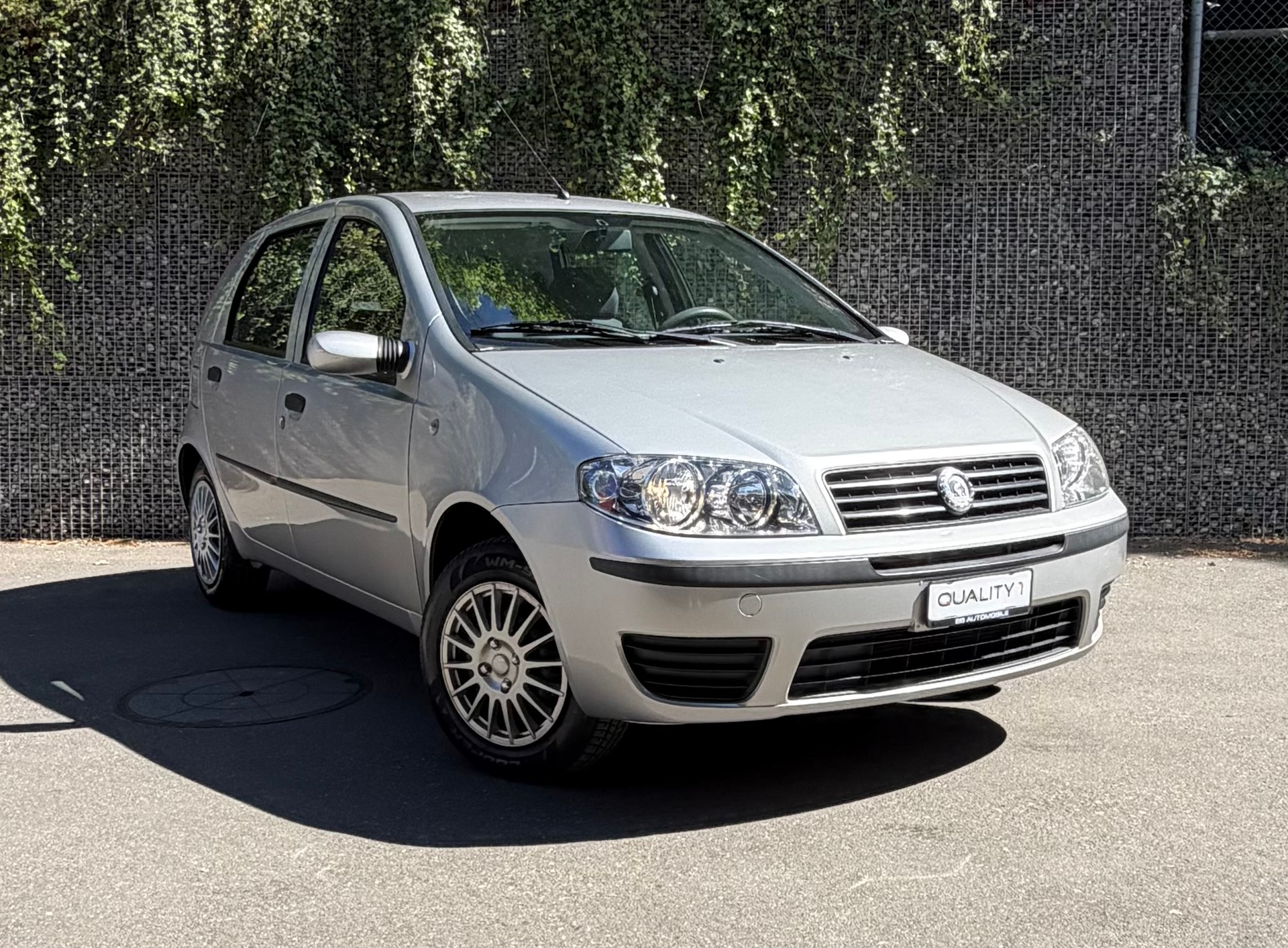FIAT Punto 1.4 16V Dynamic-image-6