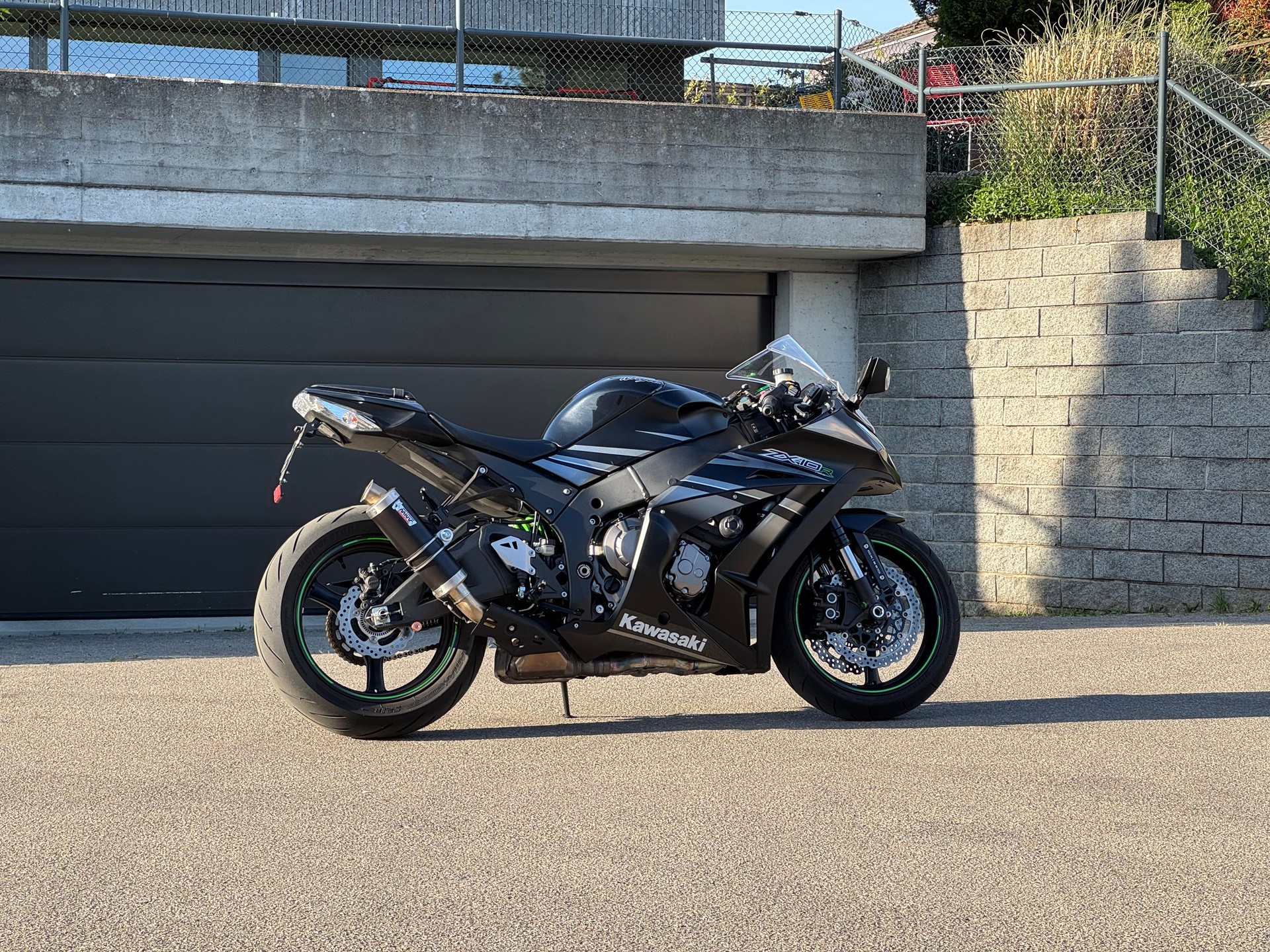 KAWASAKI Ninja ZX-10R ABS-image-1