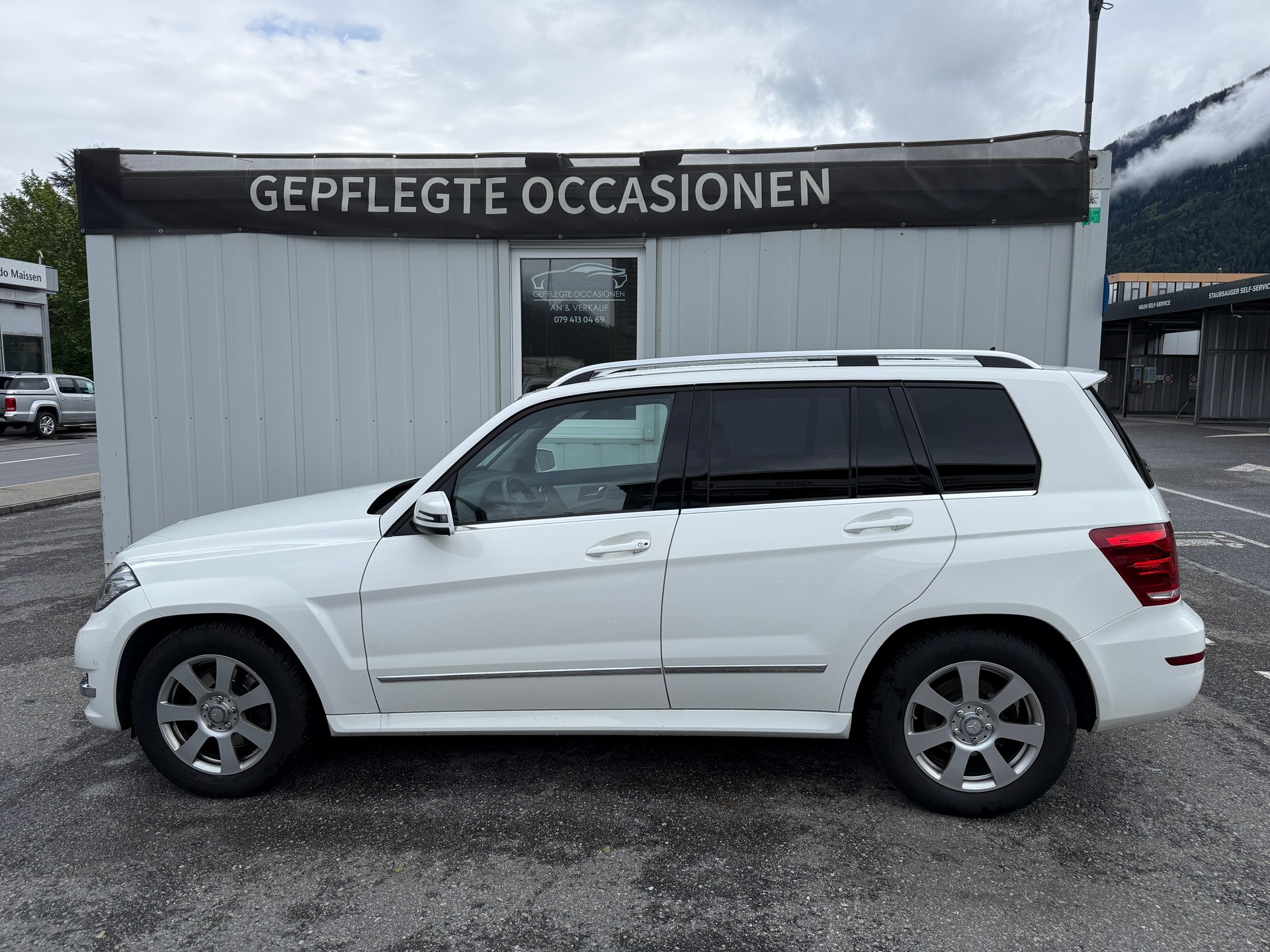 MERCEDES-BENZ GLK 220 BlueTEC Swiss Star Ed. 4Matic 7G-Tronic * TOPZUSTAND* SERVICEGEPFLEGT*-image-6