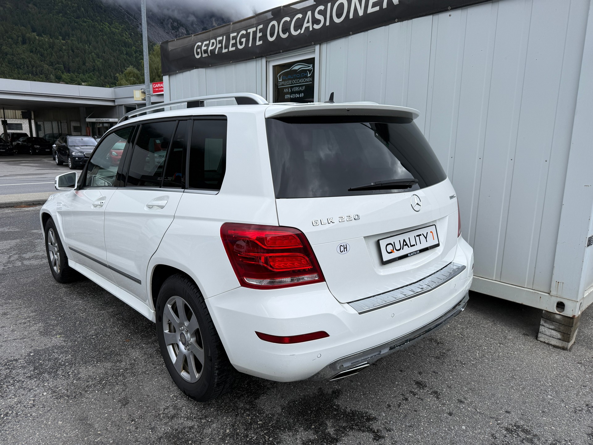 MERCEDES-BENZ GLK 220 BlueTEC Swiss Star Ed. 4Matic 7G-Tronic * TOPZUSTAND* SERVICEGEPFLEGT*-image-5