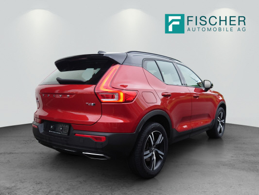 VOLVO XC40 T4 AWD R-Design-image-1