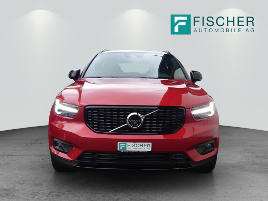 VOLVO XC40 T4 AWD R-Design-image-2