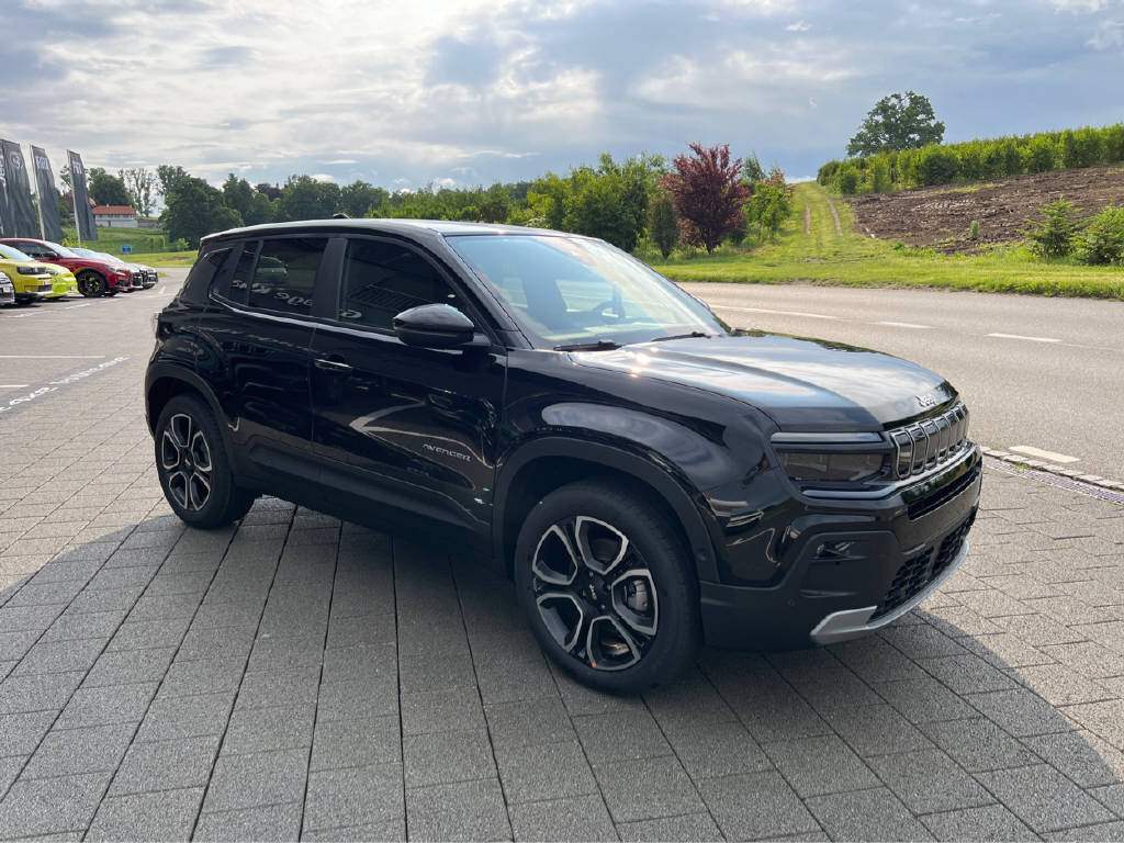 JEEP Avenger Summit-showroom-element-1