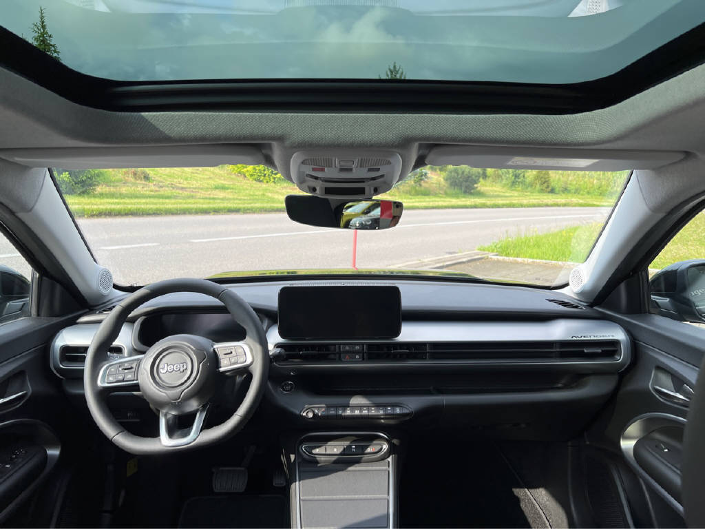 JEEP Avenger Summit-image-7