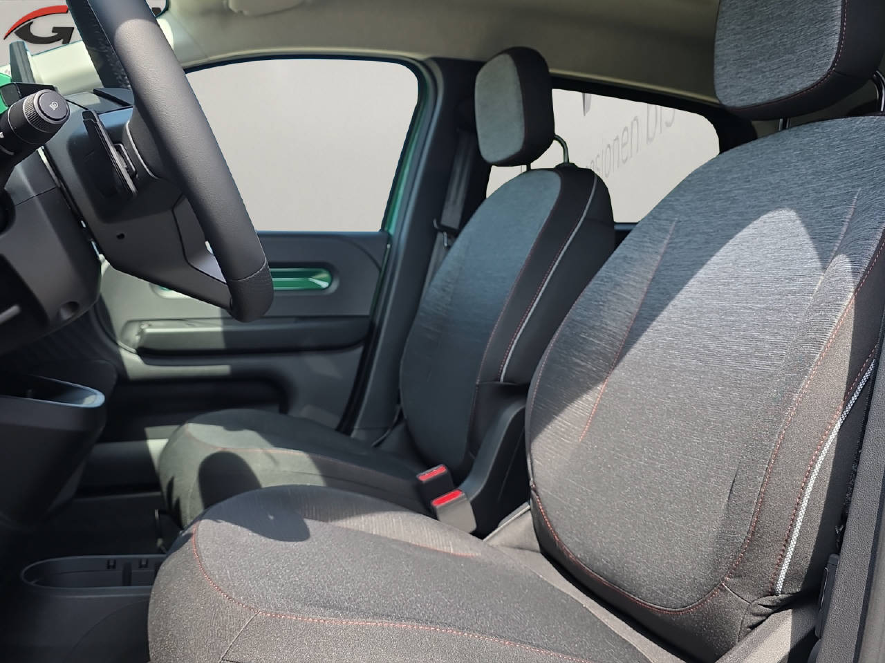 RENAULT Twingo E-Tech Urban Range techno-image-8