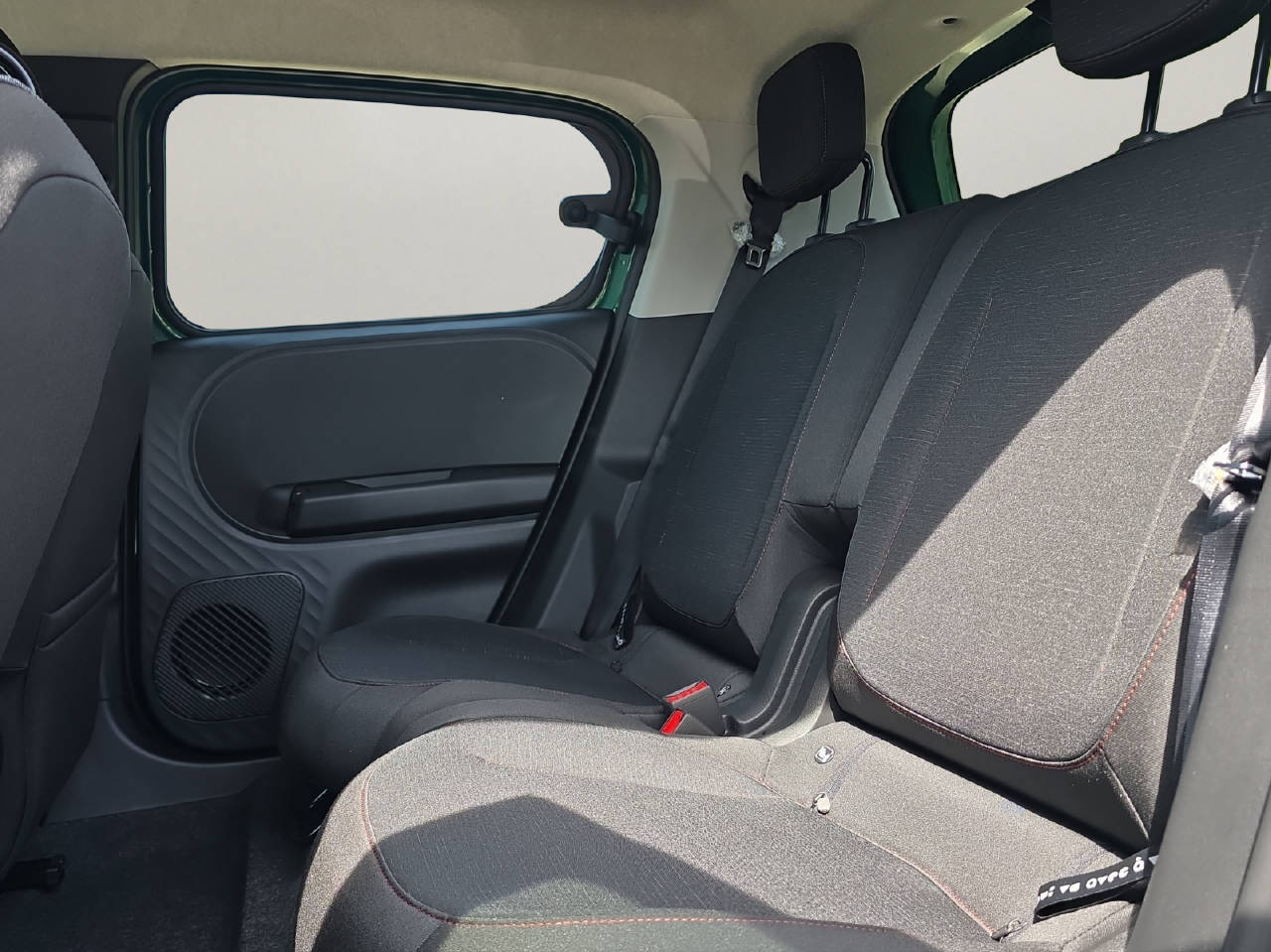 RENAULT Twingo E-Tech Urban Range techno-image-9