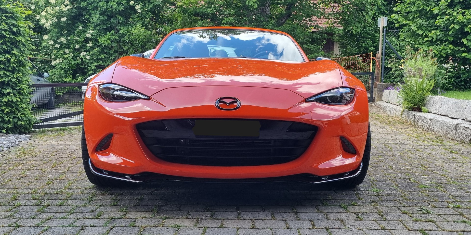 MAZDA 2.0 30th Anniversary RF-image-2