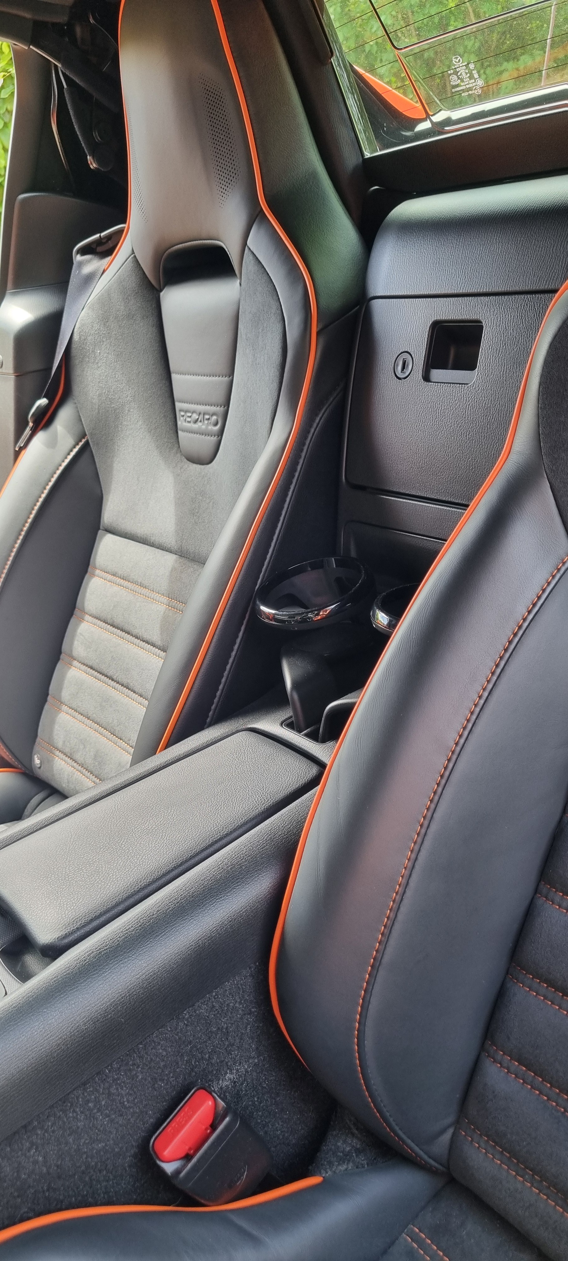 MAZDA 2.0 30th Anniversary RF-image-9