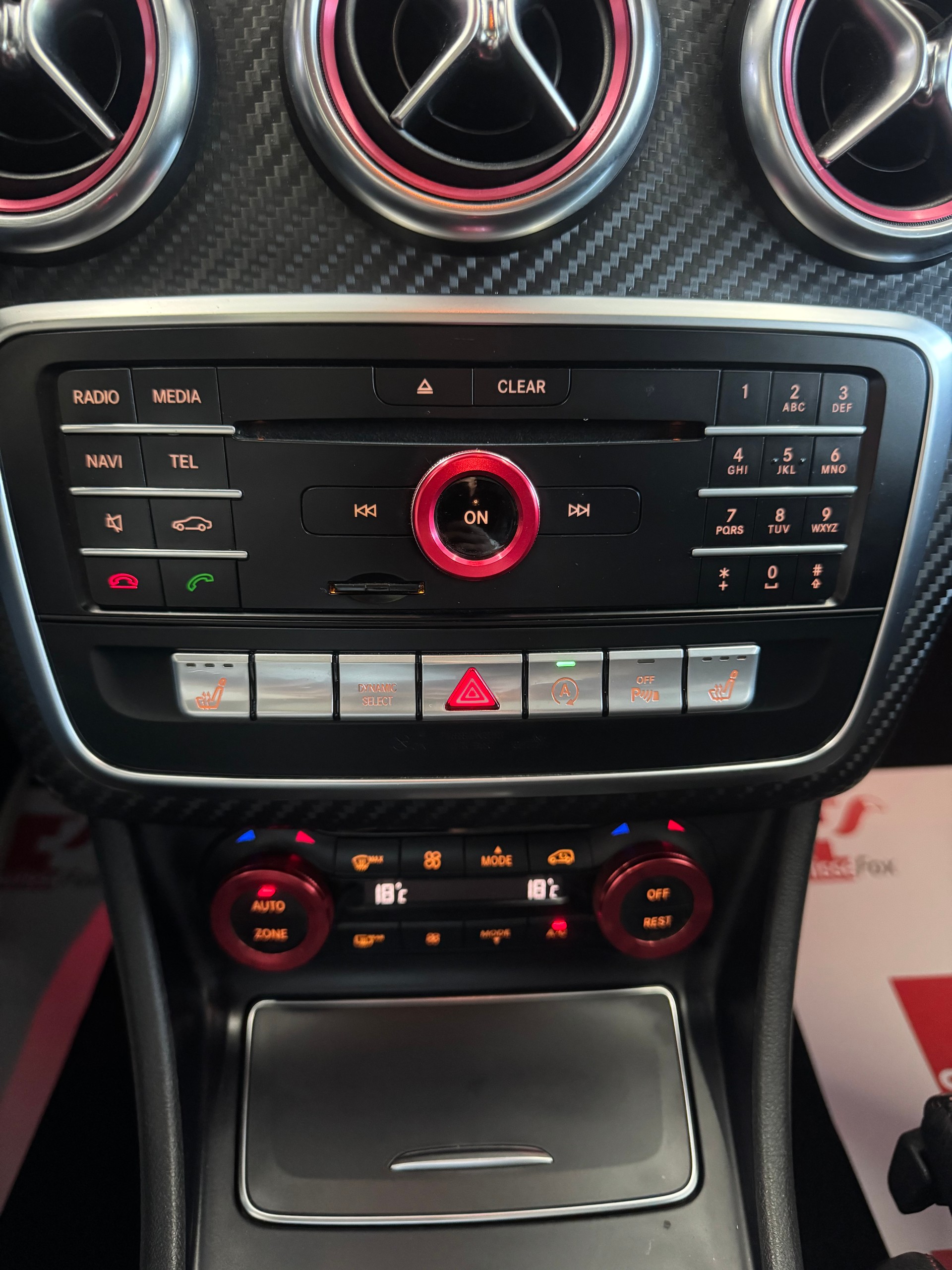 MERCEDES-BENZ A 250 AMG Line 4Matic 7G-DCT*CH-Fahrzeug*Panoramadach*-image-21