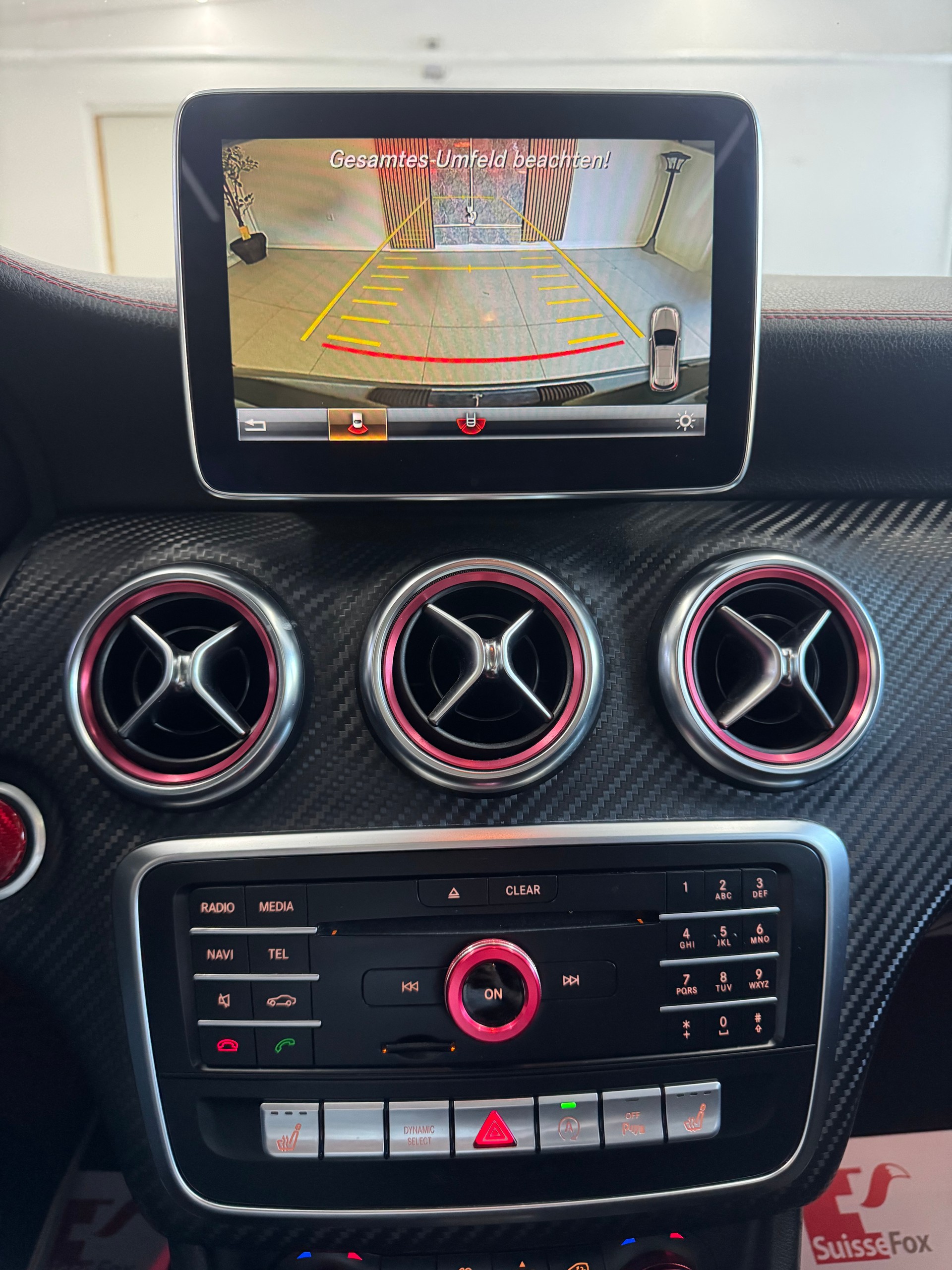 MERCEDES-BENZ A 250 AMG Line 4Matic 7G-DCT*CH-Fahrzeug*Panoramadach*-image-17