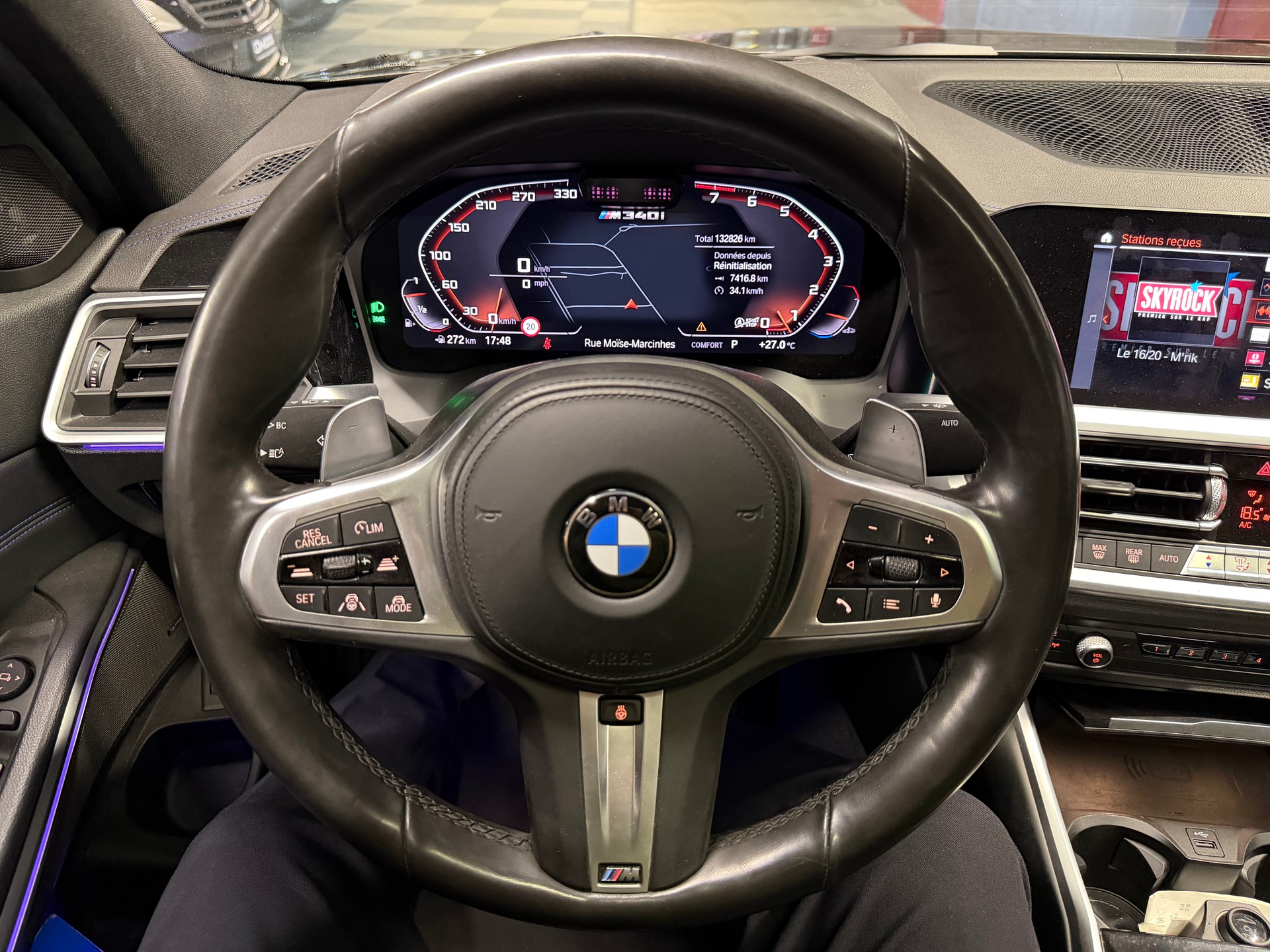 BMW M340i xDrive Steptronic-image-10