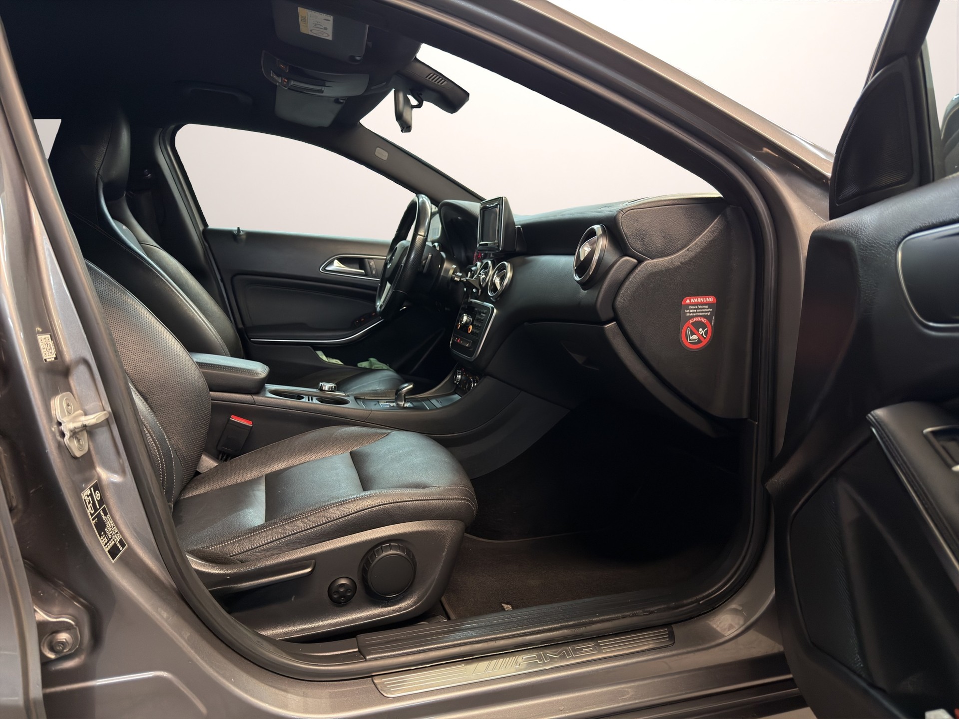 MERCEDES-BENZ A 45 AMG 4Matic Speedshift 7G-DCT-image-13