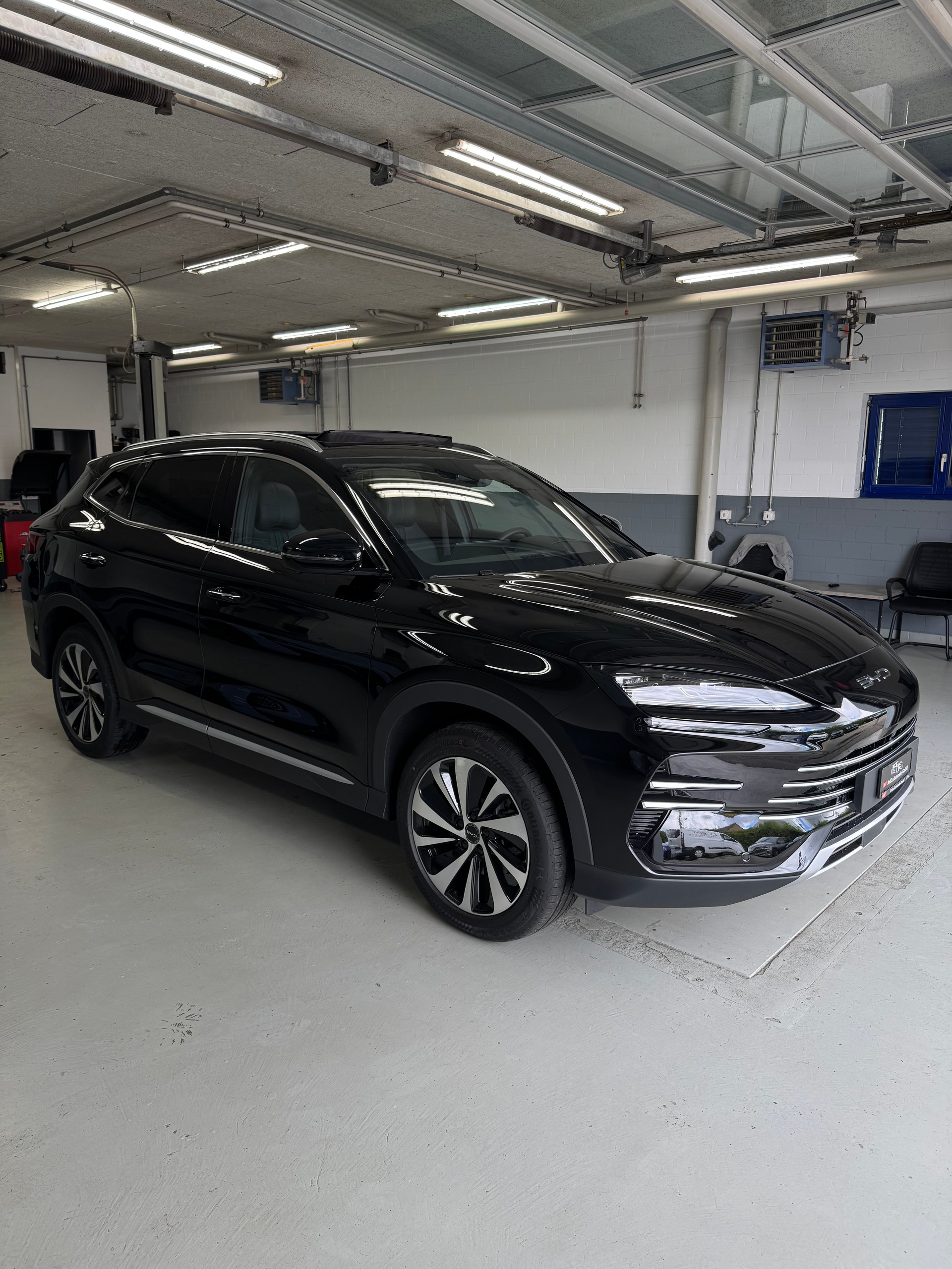 BYD Seal U DM-i PHEV Design AWD 324PS VOLLAUSSTATTUNG-image-1