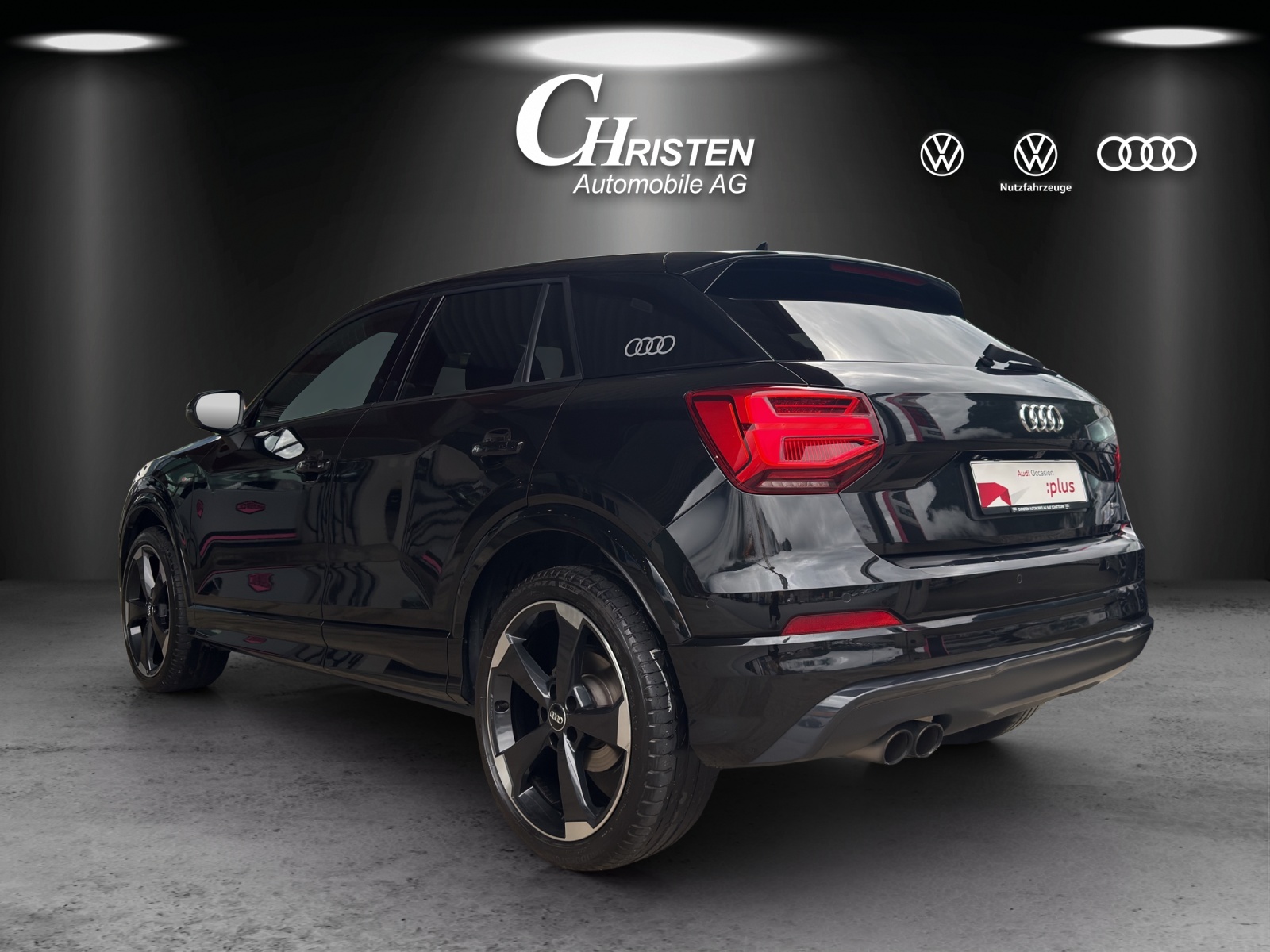 AUDI Q2 2.0 TFSI sport quattro S-tronic-showroom-element-3