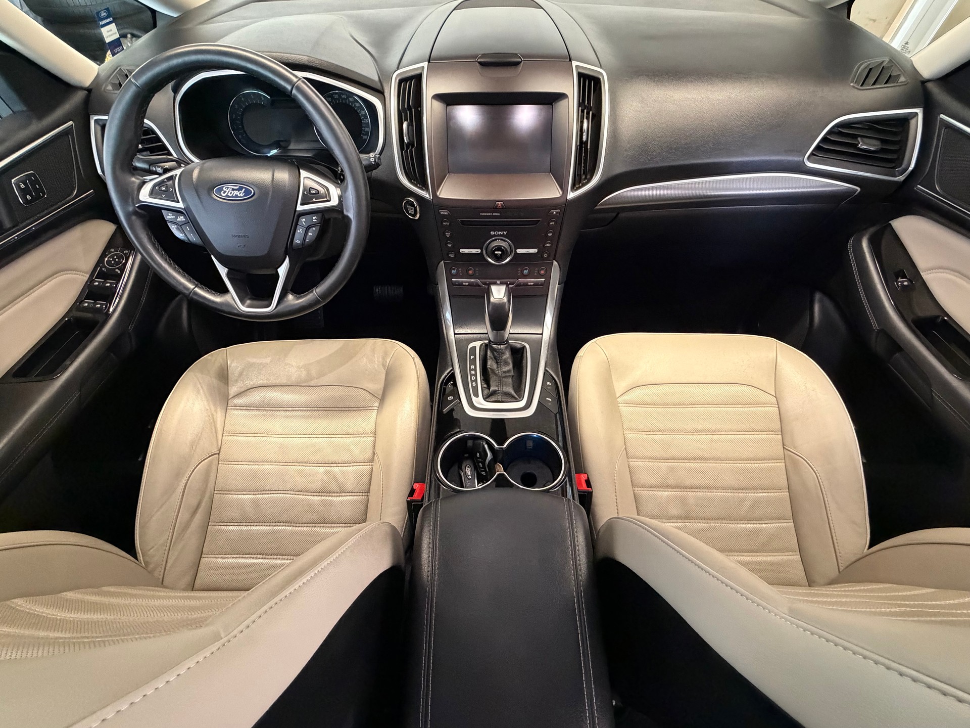 FORD Galaxy 2.0 TDCi Titanium AWD PowerShift-image-8