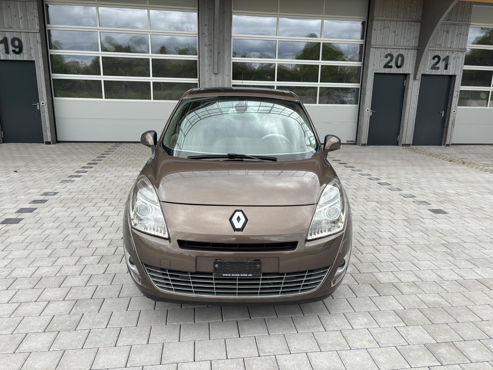 RENAULT Grand Scénic 2.0 16V Privilège X-Tronic CVT-image-1