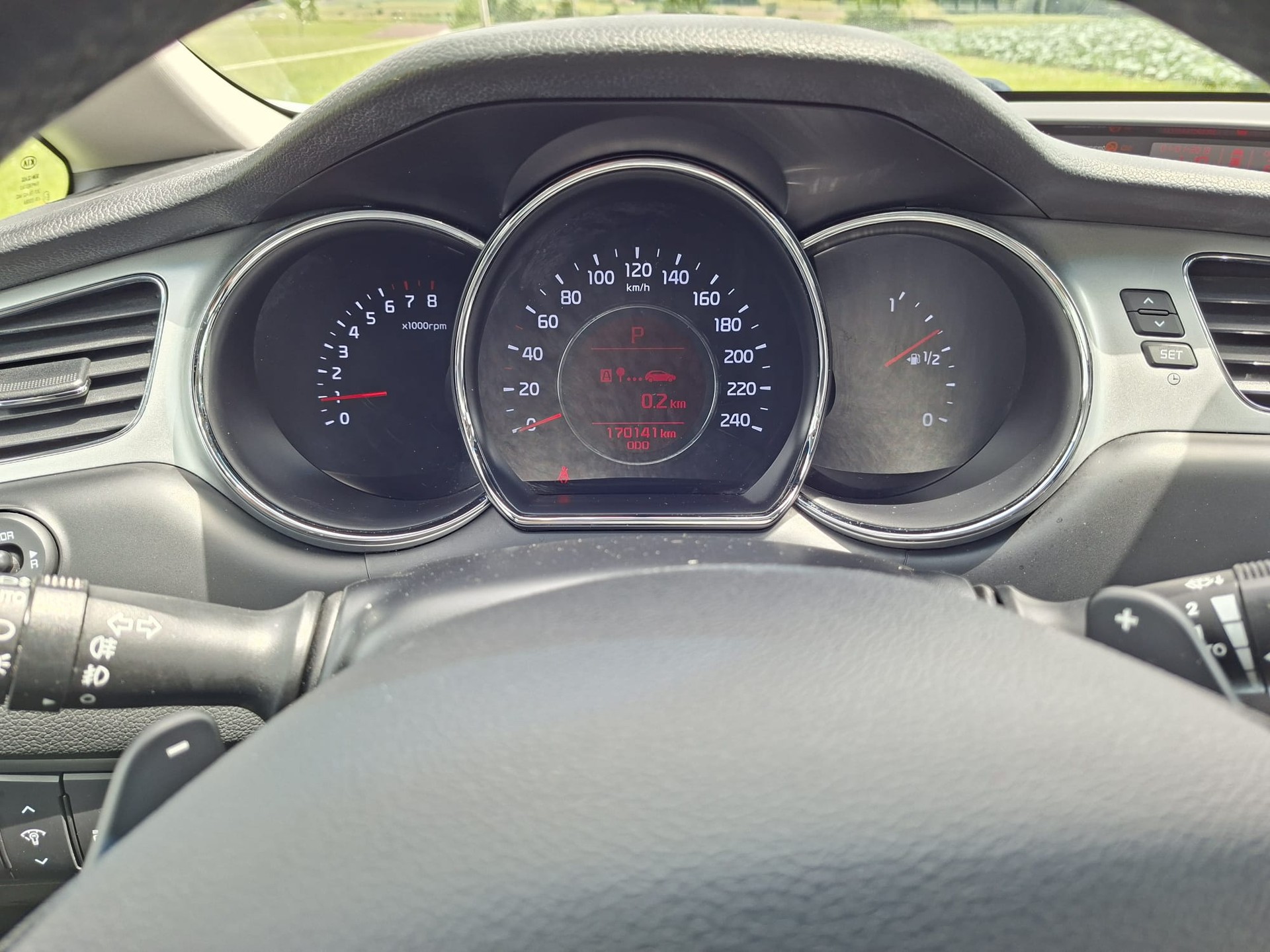 KIA Cee'd 1.6 CRDi Style Automatic-image-9