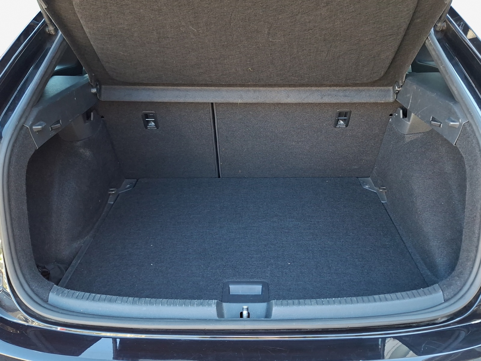 VW Taigo 1.0 TSI R-Line DSG-image-12