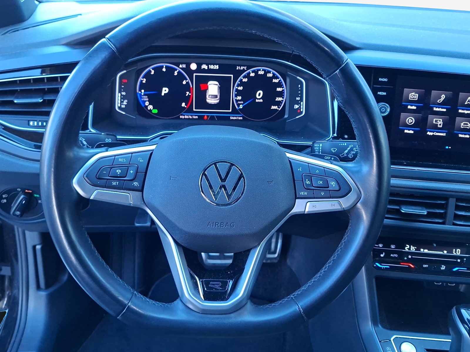 VW Taigo 1.0 TSI R-Line DSG-image-9