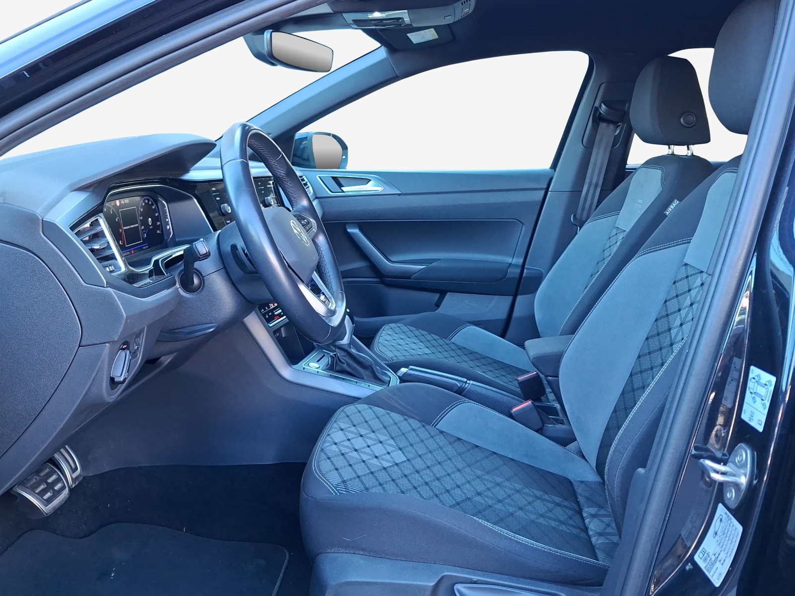 VW Taigo 1.0 TSI R-Line DSG-image-7
