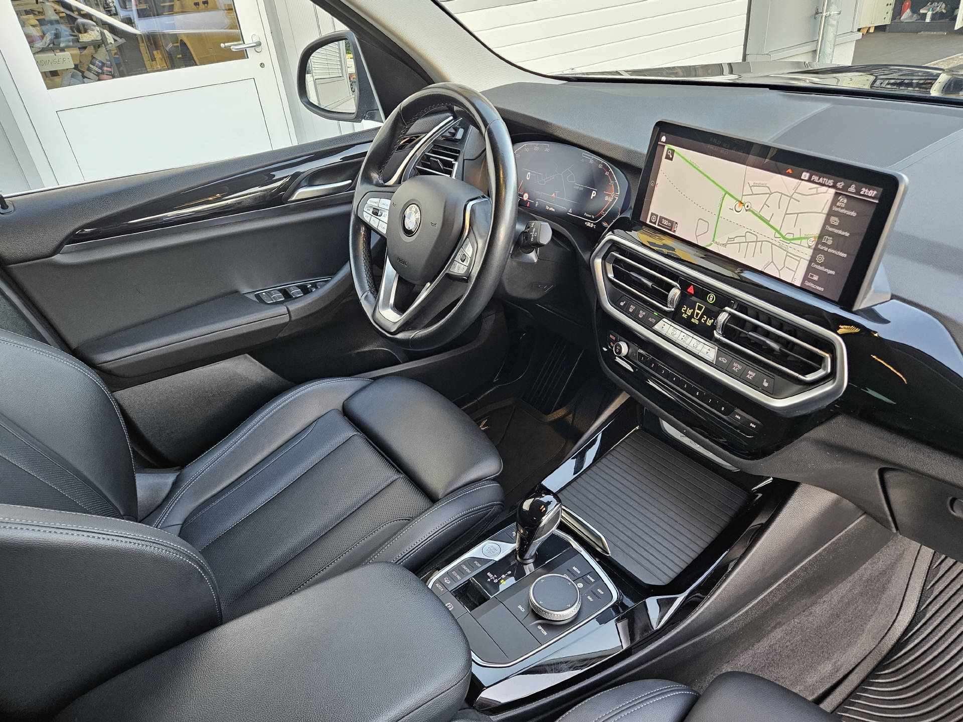 BMW X3 20d xDrive-image-17