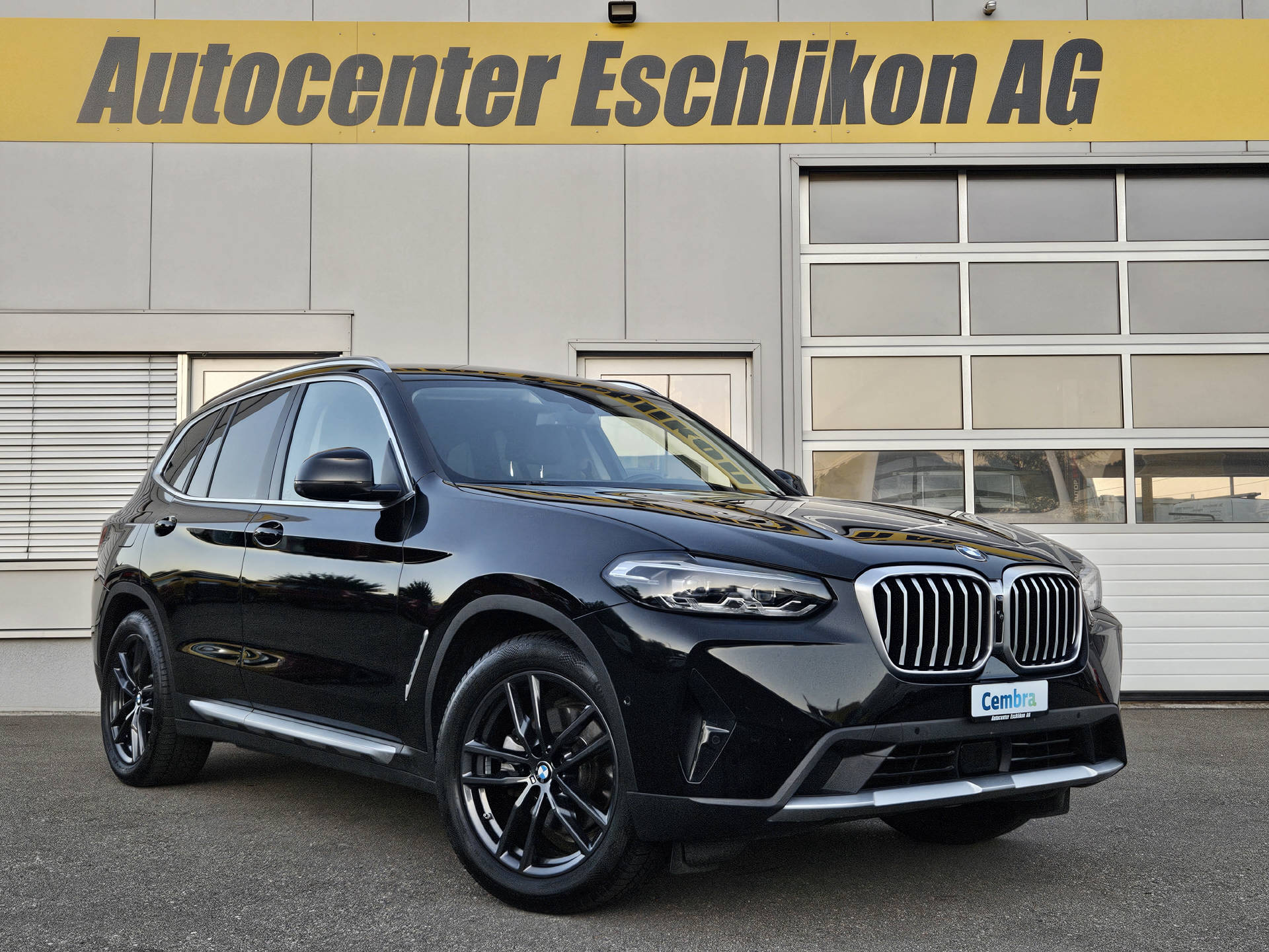 BMW X3 20d xDrive-showroom-element-2