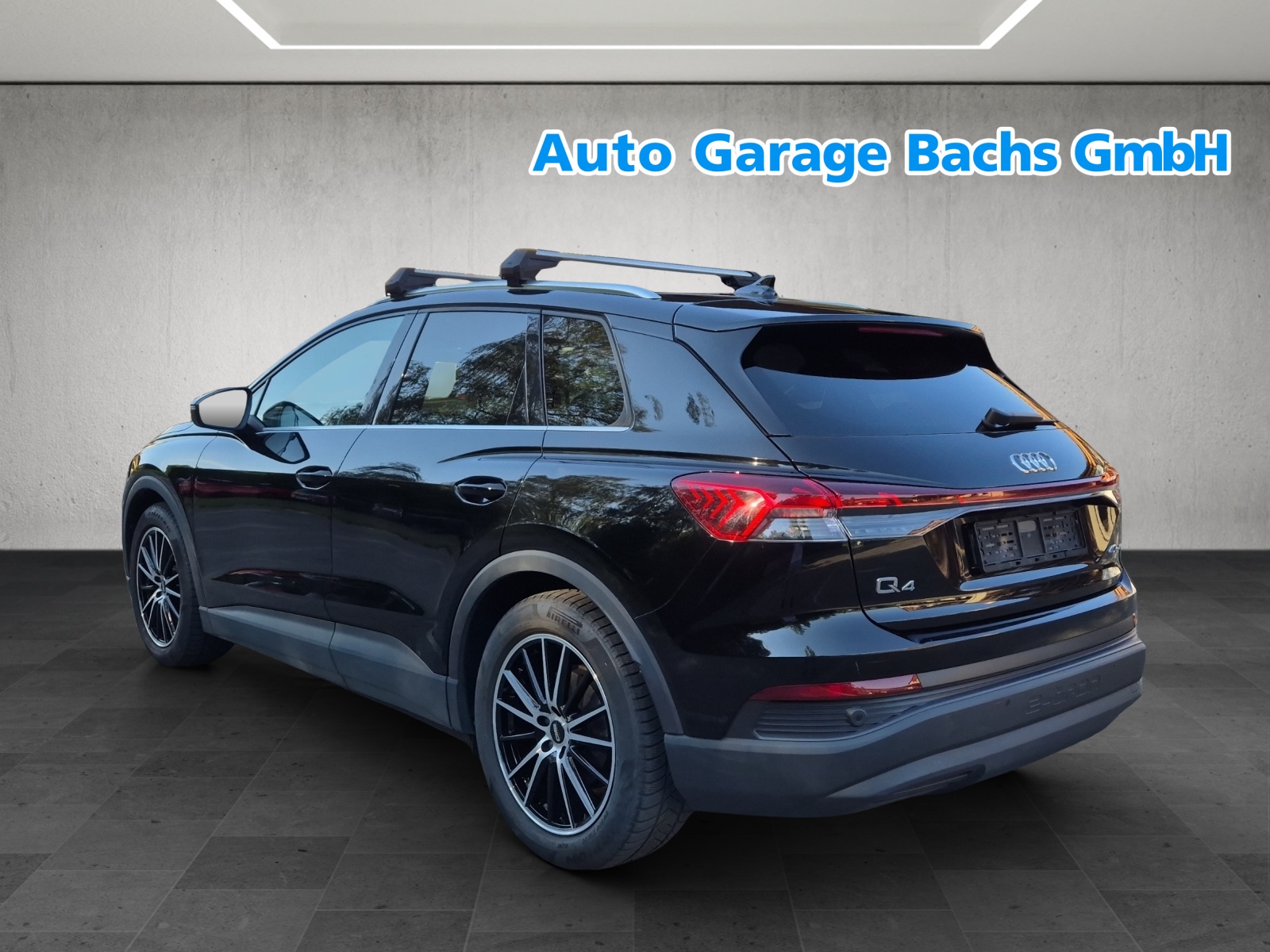 AUDI Q4 e-tron 40-showroom-element-2